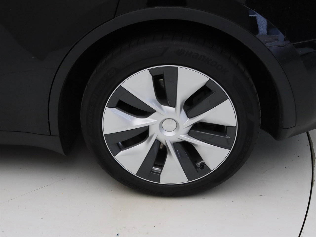 Tesla Model Y Standard RWD Plus 351pk 100% SoH [ TREKHAAK+LFP ACCU+AUTOPILOT+19 INCH+PREMIUM AUDIO ] 12