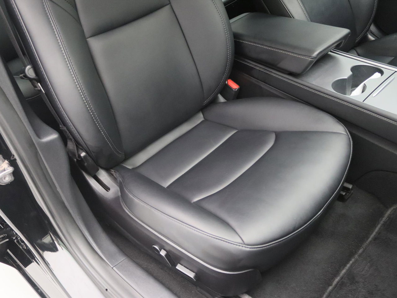 Tesla Model 3 Standard RWD Plus FACELIFT [ WARMTEPOMP+AUTOPILOT+60 kWh+PREMIUM AUDIO ] 8