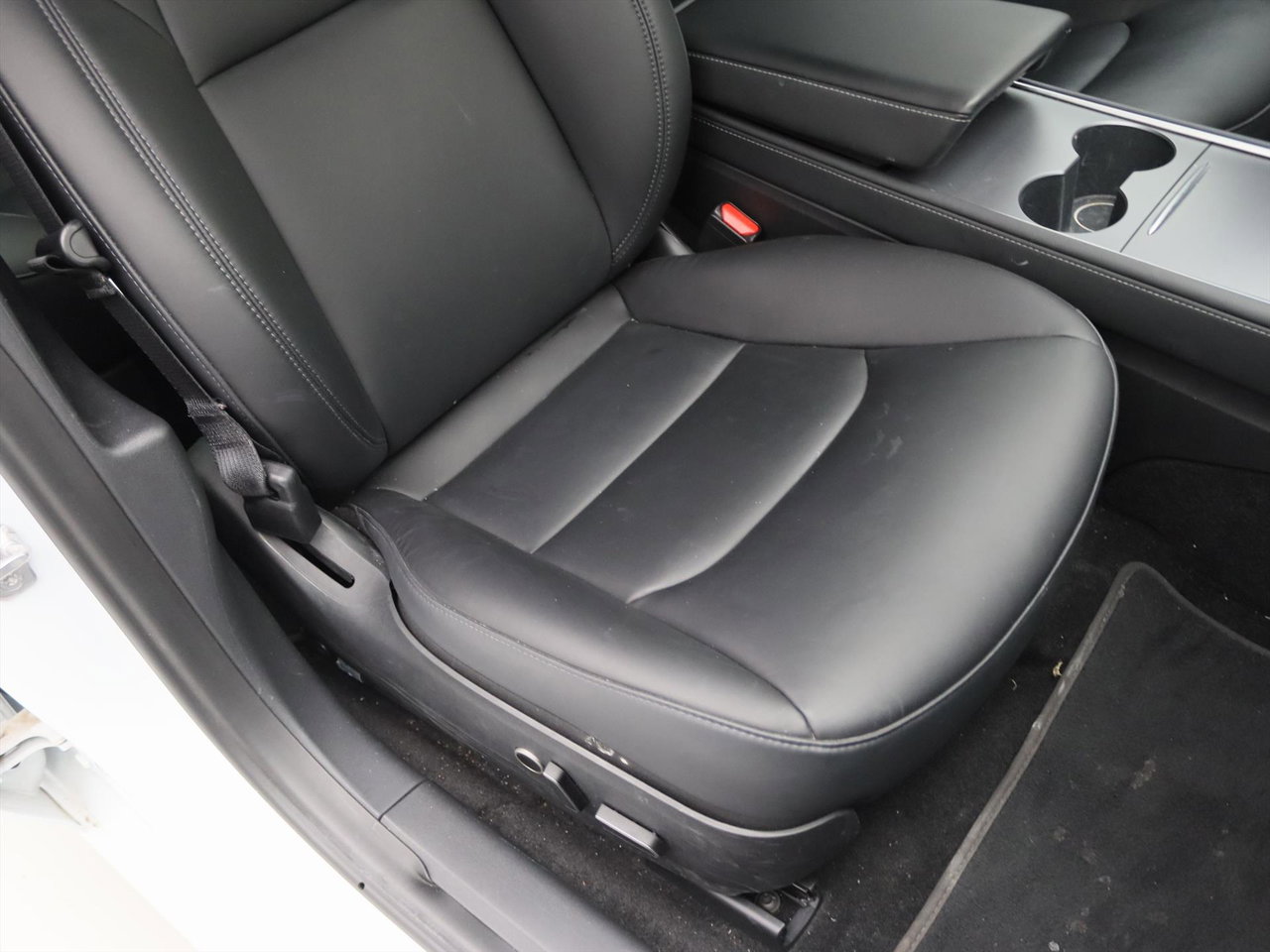 Tesla Model 3 Standard RWD Plus FACELIFT 91.1% SoH [ LFP-ACCU+WARMTEPOMP+AUTOPILOT+PREMIUM AUDIO ] 16