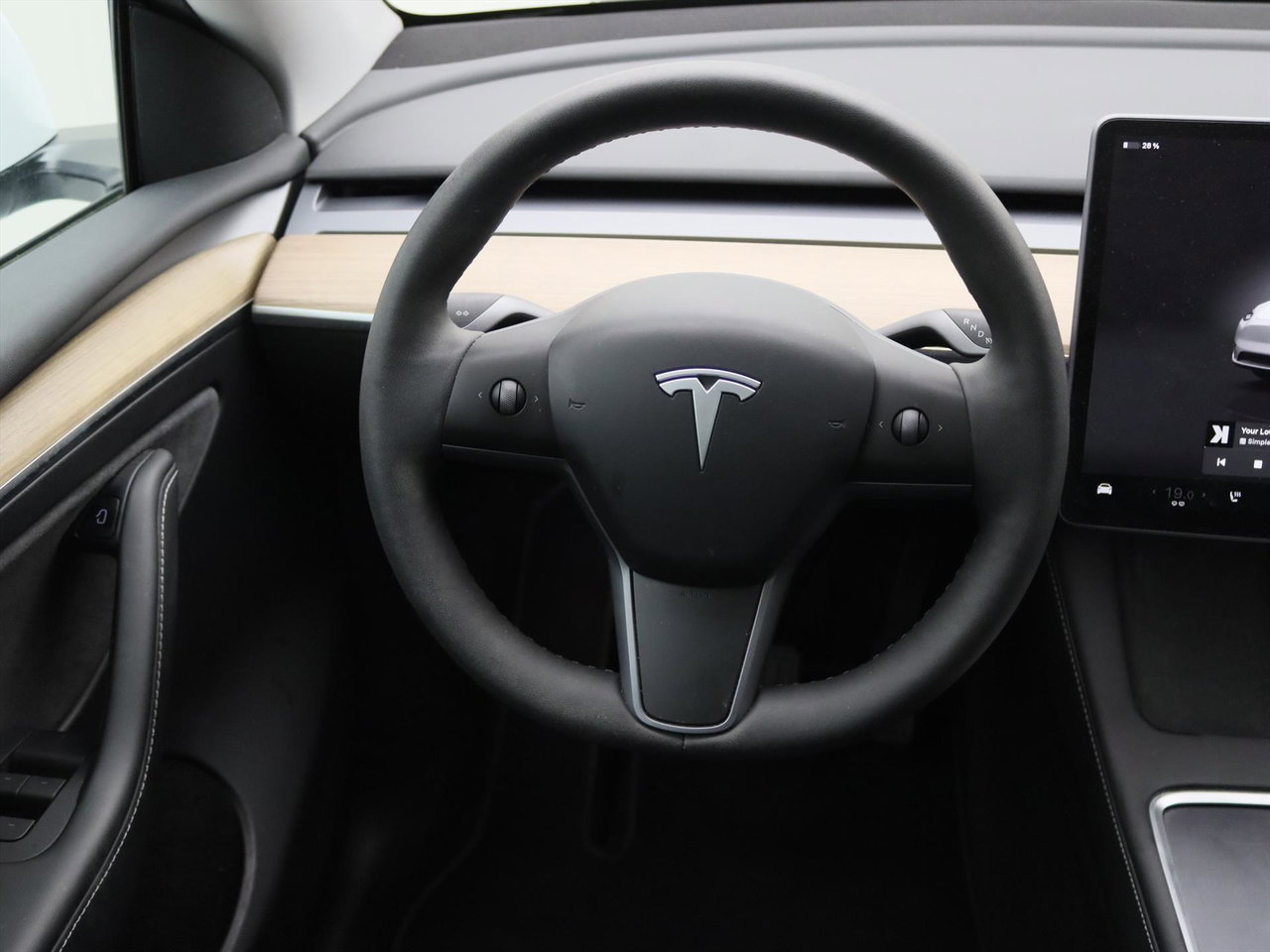 Tesla Model Y Standard RWD Plus 351pk 92.7% SoH [ LFP ACCU+AUTOPILOT+19 INCH+PREMIUM AUDIO ] 17