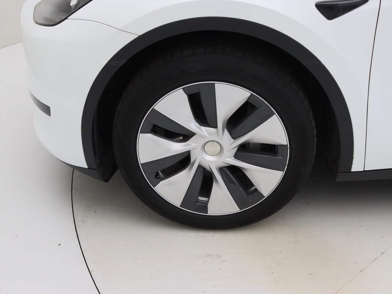 Tesla Model Y Standard RWD Plus 351pk 92.7% SoH [ LFP ACCU+AUTOPILOT+19 INCH+PREMIUM AUDIO ] 20
