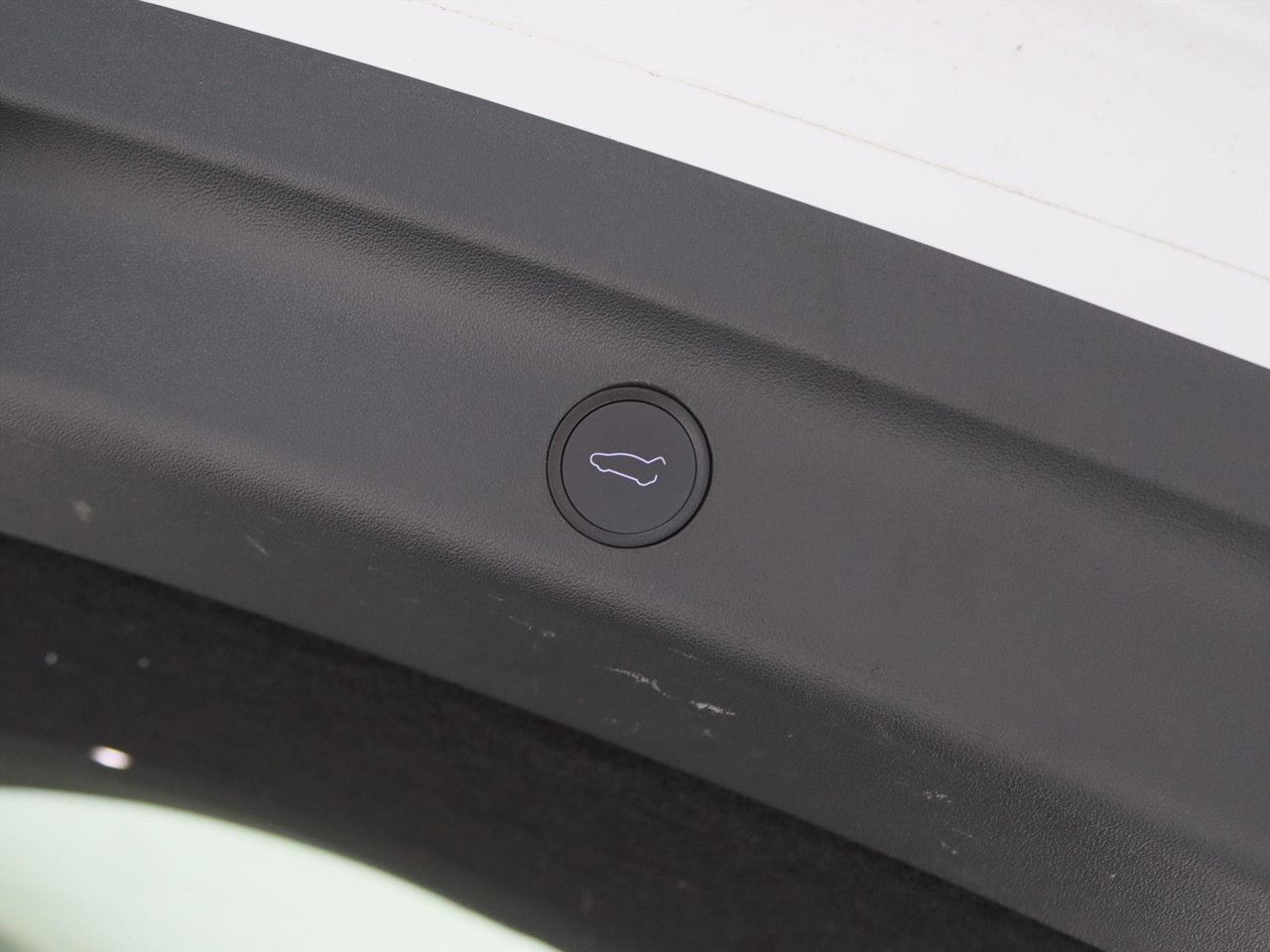 Tesla Model Y Standard RWD Plus 351pk 92.7% SoH [ LFP ACCU+AUTOPILOT+19 INCH+PREMIUM AUDIO ] 9