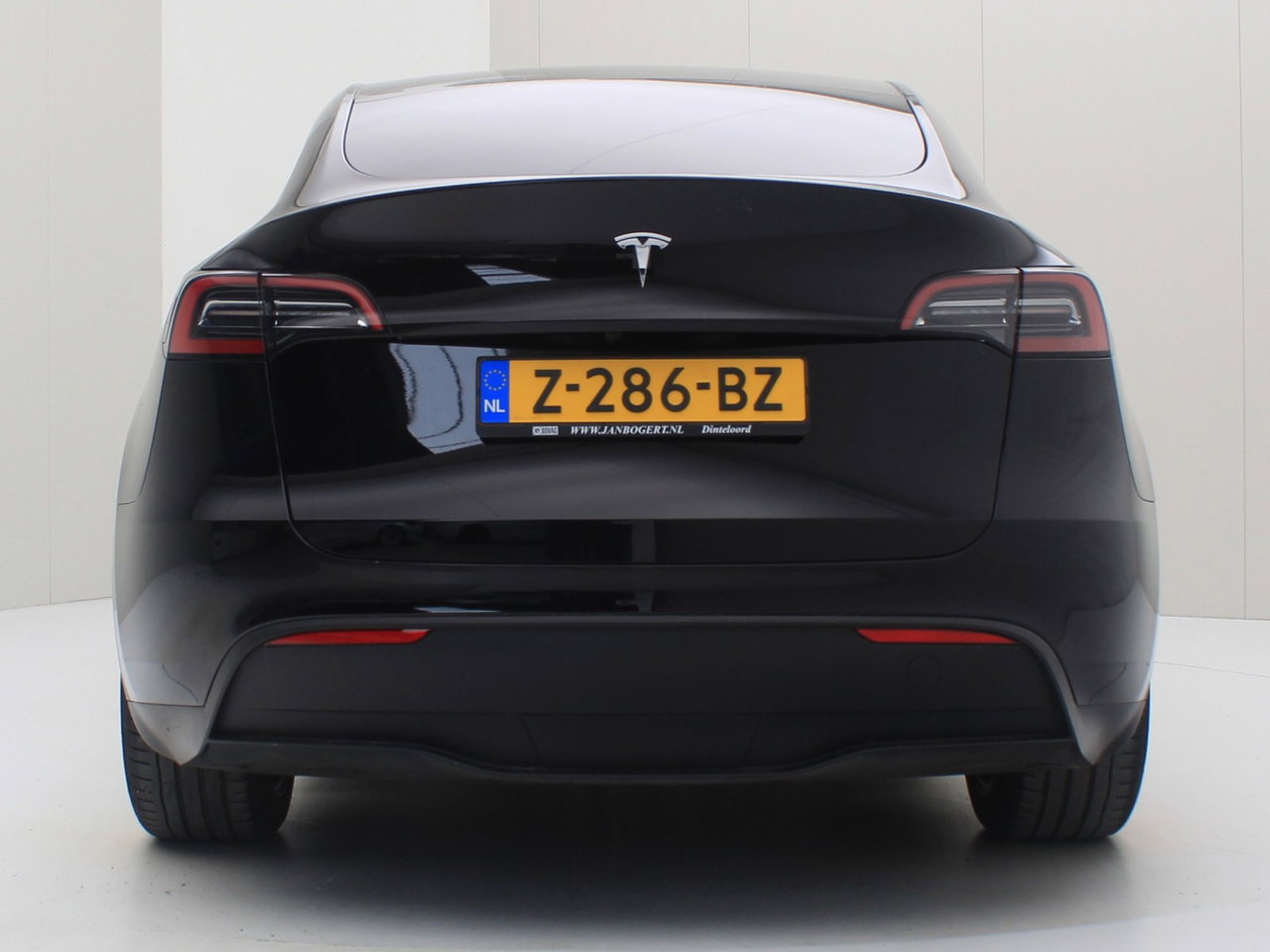 Tesla Model Y Standard RWD Plus 351pk 93.9% SoH [ LFP ACCU+AUTOPILOT+19 INCH+PREMIUM AUDIO ] 6