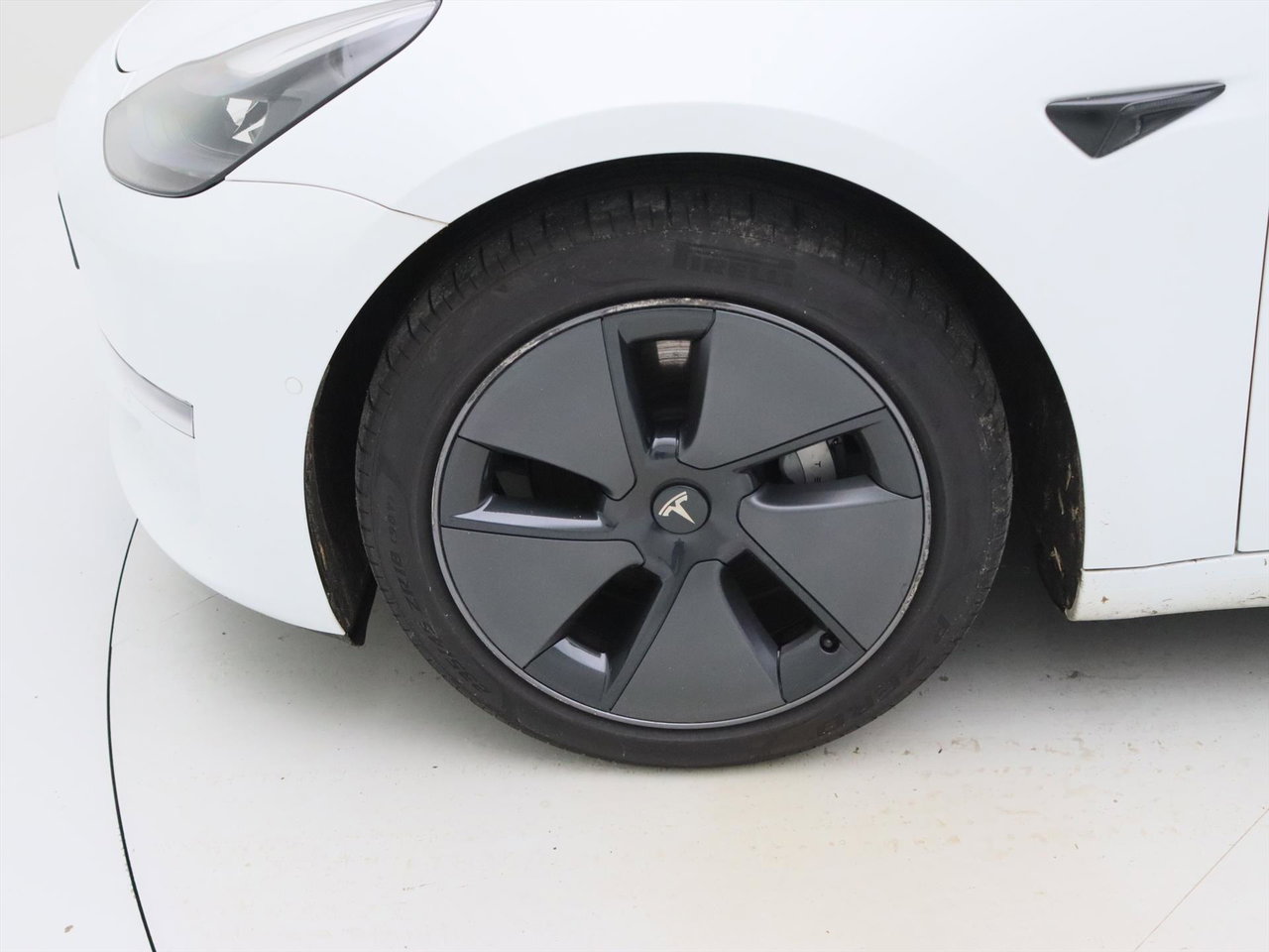 Tesla Model 3 Long-Range AWD 351pk 75 kWh 91.6% SoH FACELIFT [ WIT LEDER+WARMTEPOMP+AUTOPILOT ] 21