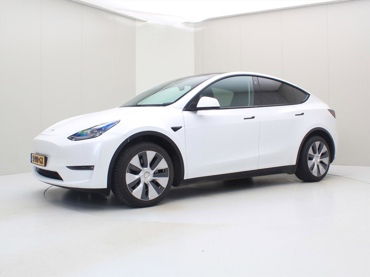 Tesla Model Y Long Range AWD 75kWh 351pk AMD RYZEN [ AUTOPILOT+20 INCH+PREMIUM AUDIO ] 7