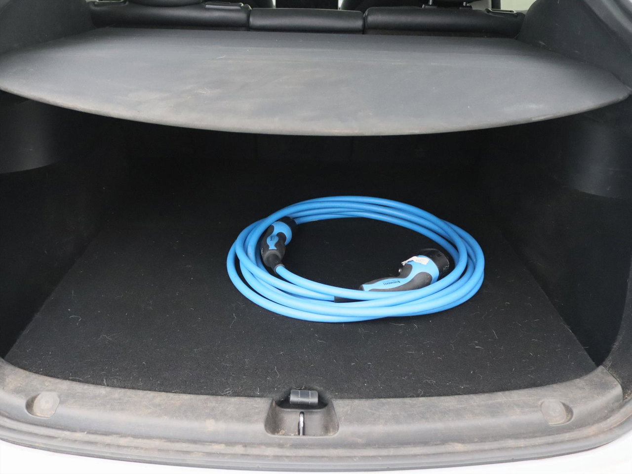 Tesla Model Y Long Range AWD 75kWh 351pk AMD RYZEN [ AUTOPILOT+20 INCH+PREMIUM AUDIO ] 10