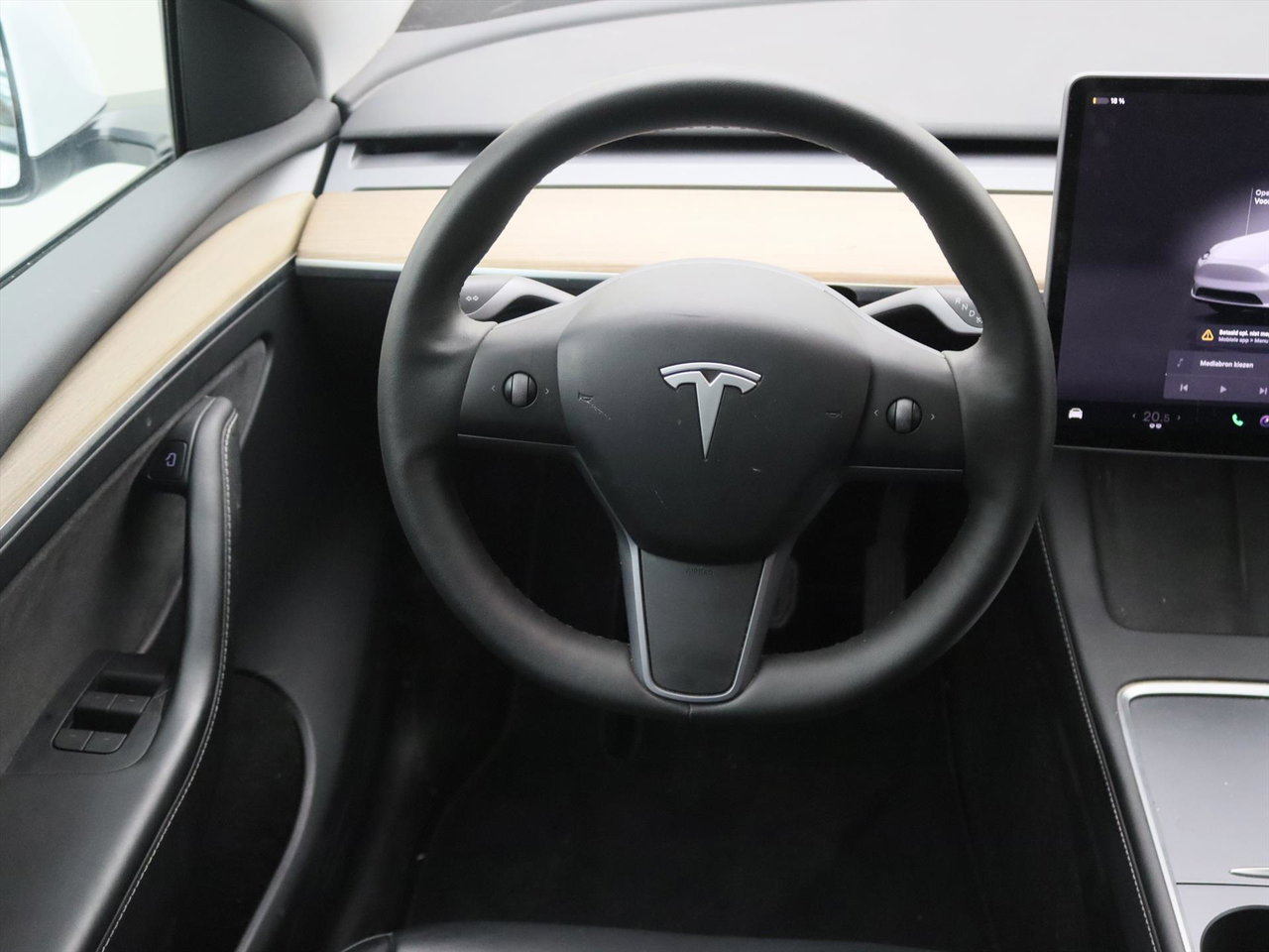 Tesla Model Y Long Range AWD 75kWh 351pk AMD RYZEN [ AUTOPILOT+20 INCH+PREMIUM AUDIO ] 19