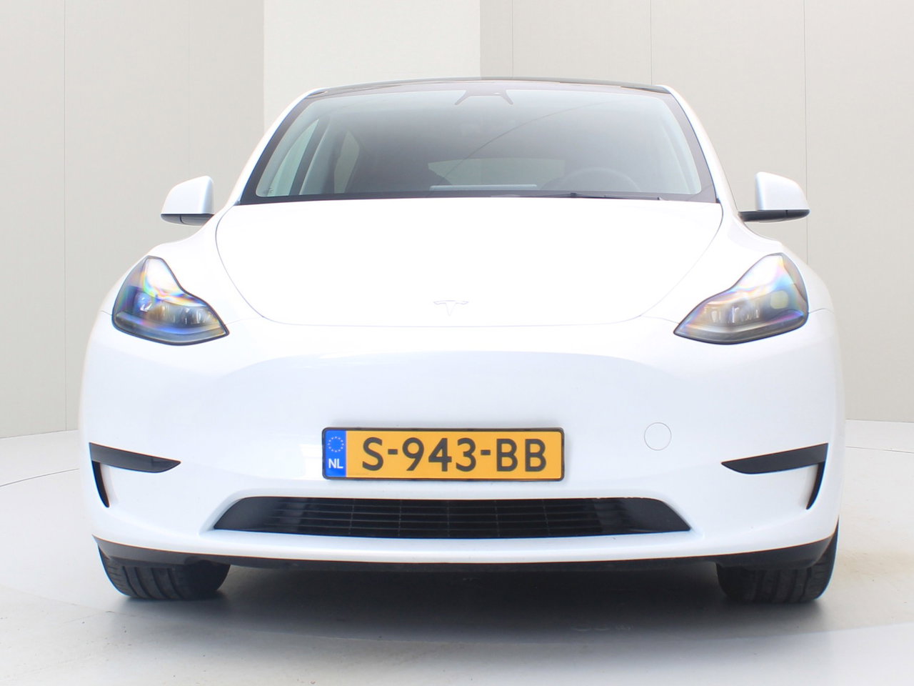 Tesla Model Y Standard RWD Plus 351pk 92,5% SoH [ LFP ACCU+AUTOPILOT+19 INCH+PREMIUM AUDIO ] 6