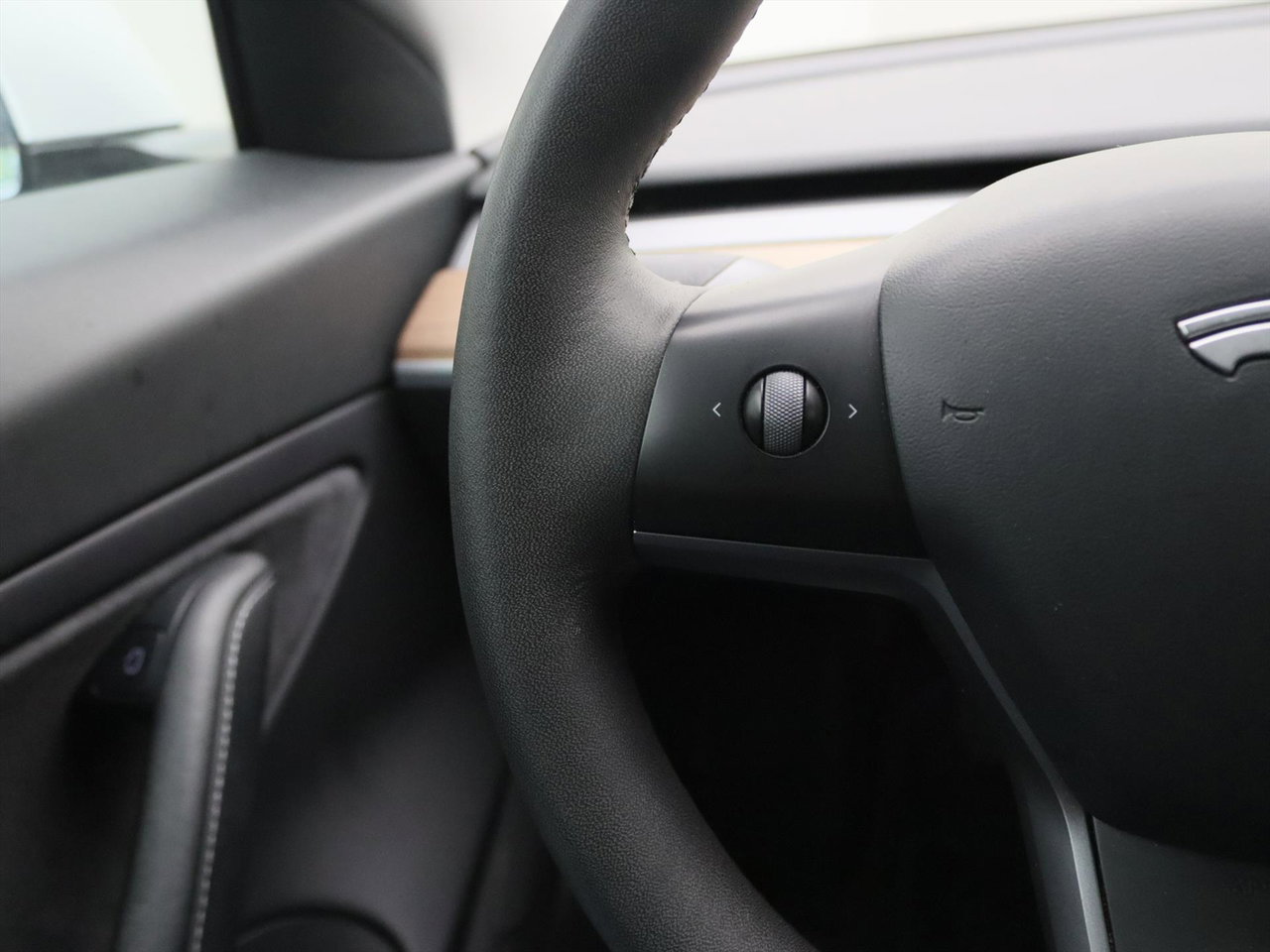 Tesla Model 3 Long-Range AWD 351pk 75 kWh FACELIFT [ WARMTEPOMP+AUTOPILOT+620KM WLTP ] 20
