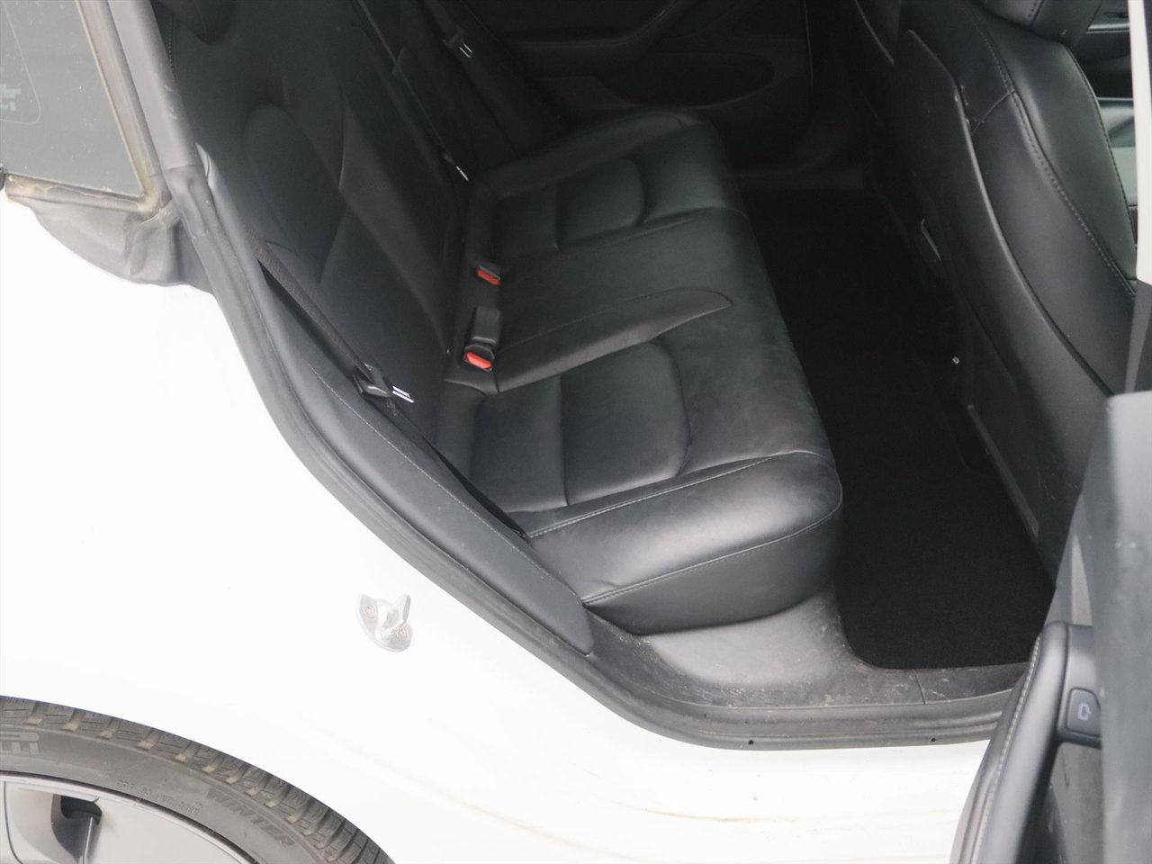 Tesla Model 3 Long-Range AWD 351pk 75 kWh FACELIFT [ WARMTEPOMP+AUTOPILOT+620KM WLTP ] 14