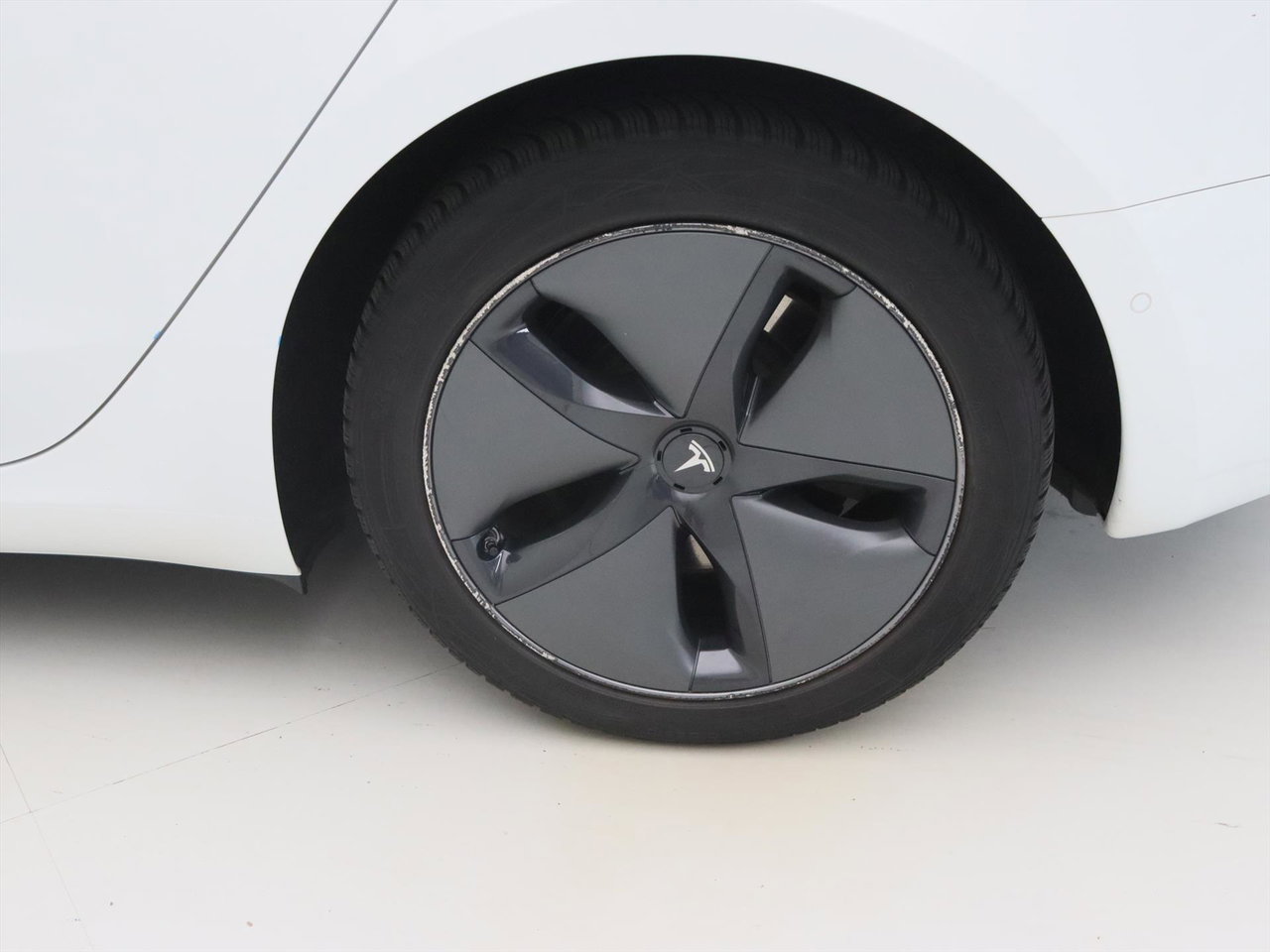 Tesla Model 3 Standard RWD Plus [ LFP-ACCU+AUTOPILOT+60 kWh+PREMIUM AUDIO ] 12