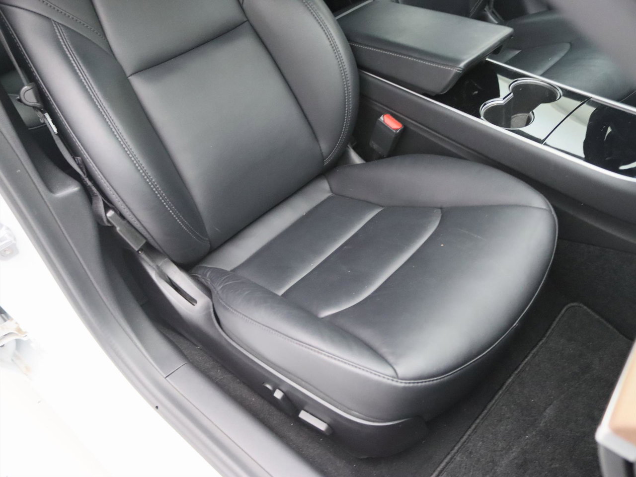 Tesla Model 3 Standard RWD Plus [ AUTOPILOT+19 INCH+60 kWh+PREMIUM AUDIO ] 15