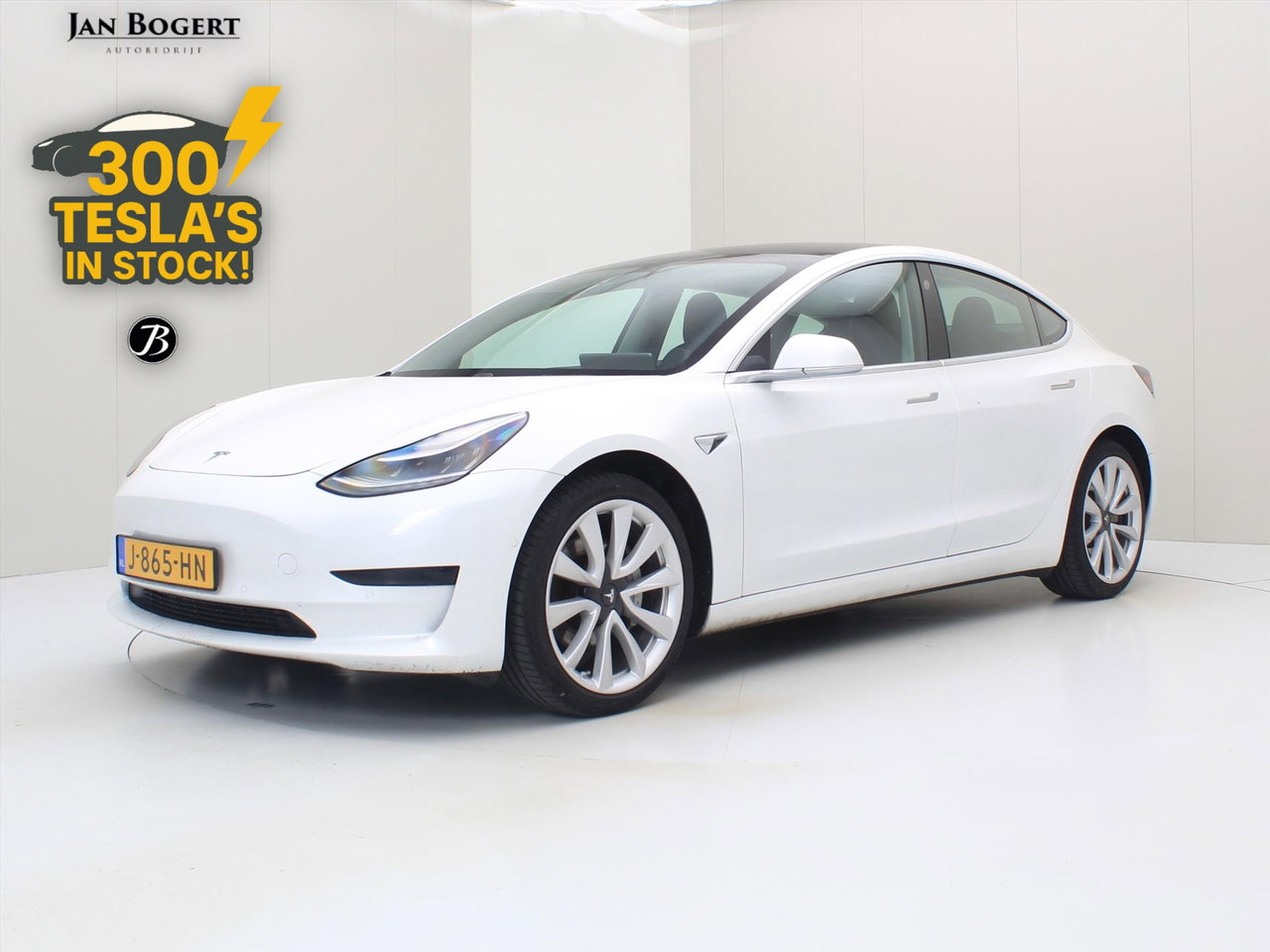 Tesla Model 3 Standard RWD Plus [ AUTOPILOT+19 INCH+60 kWh+PREMIUM AUDIO ]