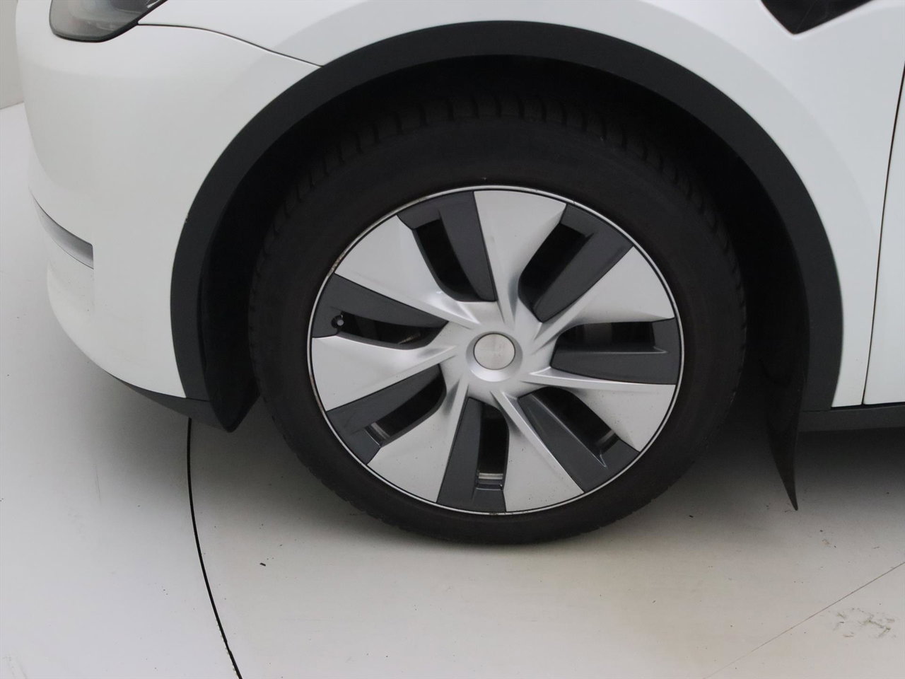 Tesla Model Y Long Range 351pk AWD 92.8% SoH AMD RYZEN [ 19 INCH+WARMTEPOMP+533KM WLTP+PREMIUM AUDIO ] 22
