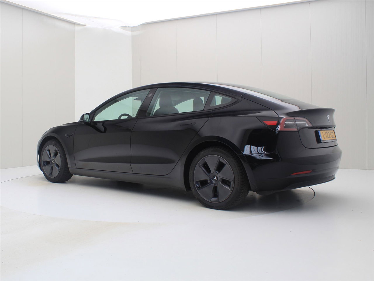 Tesla Model 3 Standard RWD Plus 89.1% SoH FACELIFT [ LFP-ACCU+WARMTEPOMP+AUTOPILOT+60 kWh+PREMIUM AUDIO ] 3