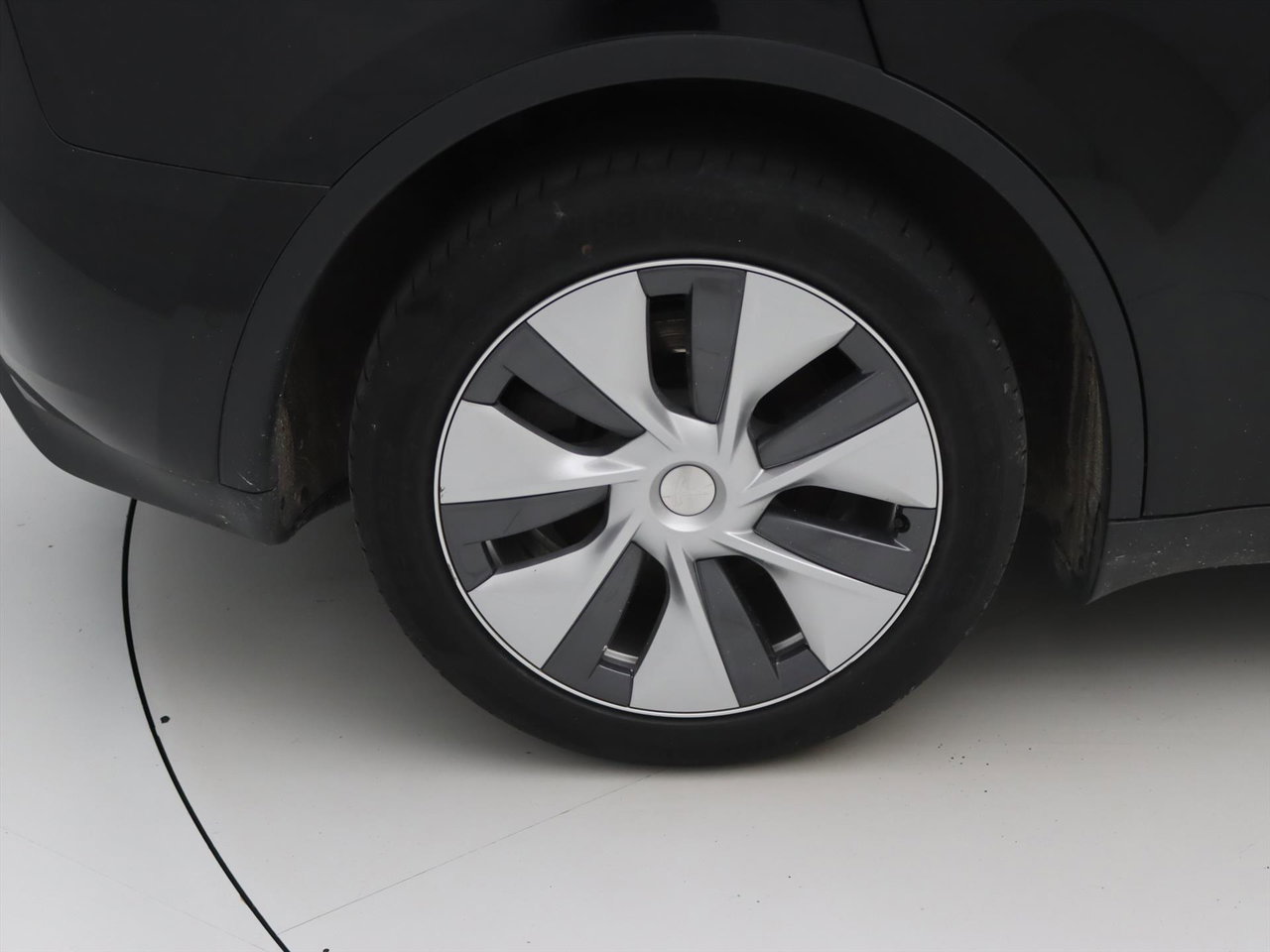 Tesla Model Y Long Range AWD 75kWh 351pk AMD RYZEN 92.4% SoH [ FSD+WIT LEDER+19 INCH+PREMIUM AUDIO ] 9