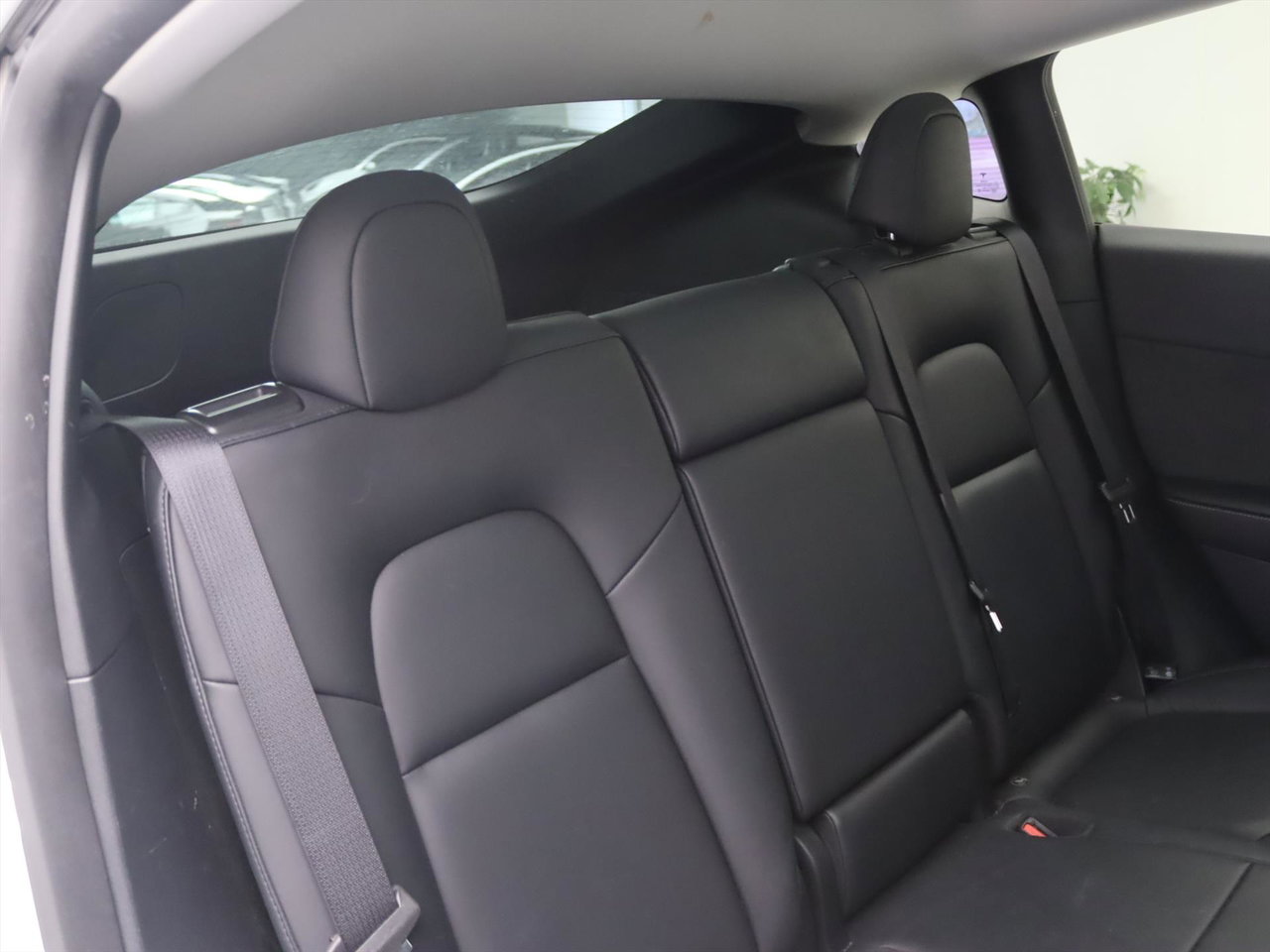 Tesla Model Y Long Range AWD 75kWh 351pk AMD RYZEN 92.5 % Soh [ TREKHAAK+AUTOPILOT+19 INCH+PREMIUM AUDIO ] 19