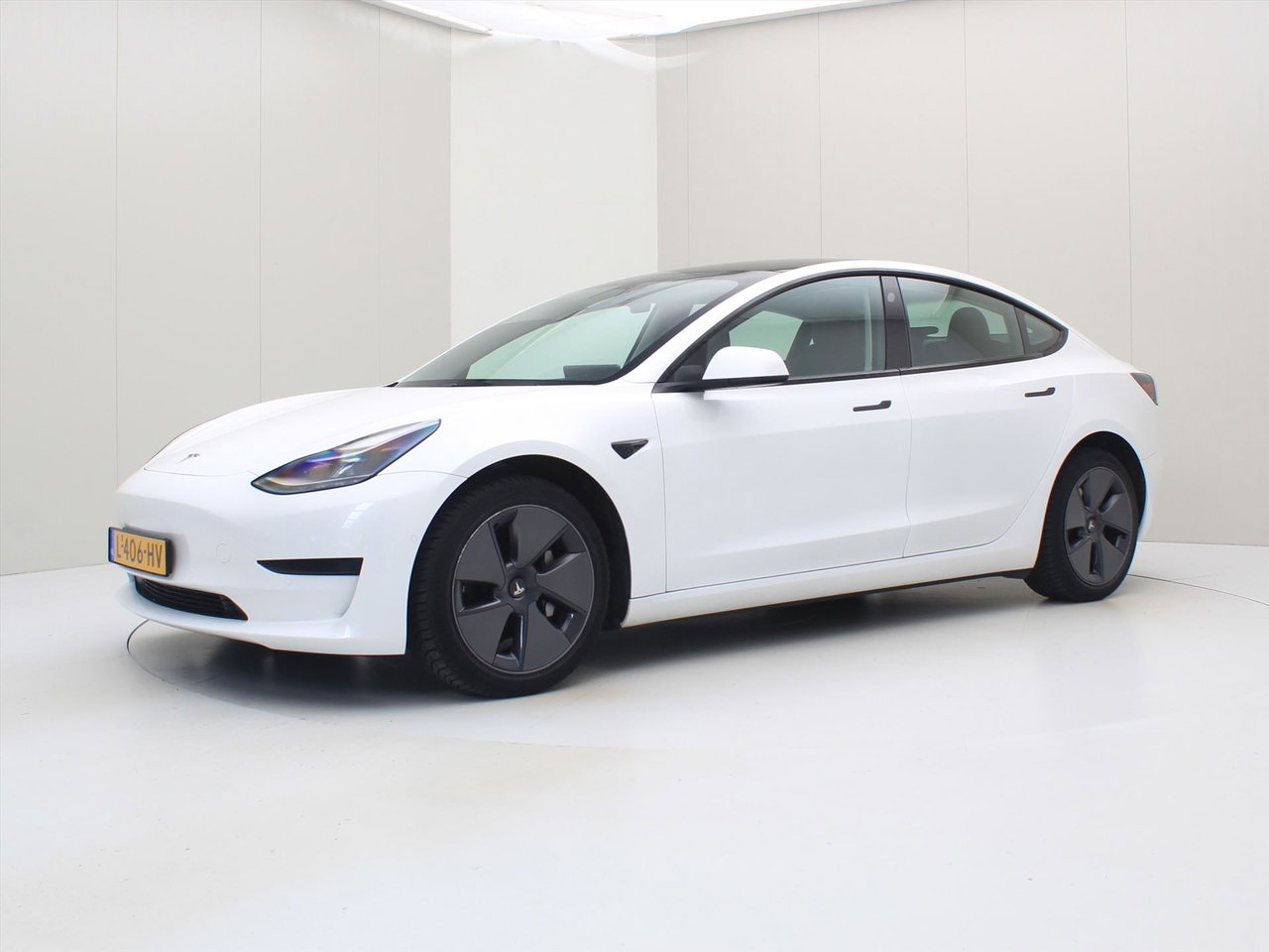 Tesla Model 3 Standard RWD Plus FACELIFT [ LFP-ACCU+WARMTEPOMP+AUTOPILOT+60 kWh+PREMIUM AUDIO ] 7