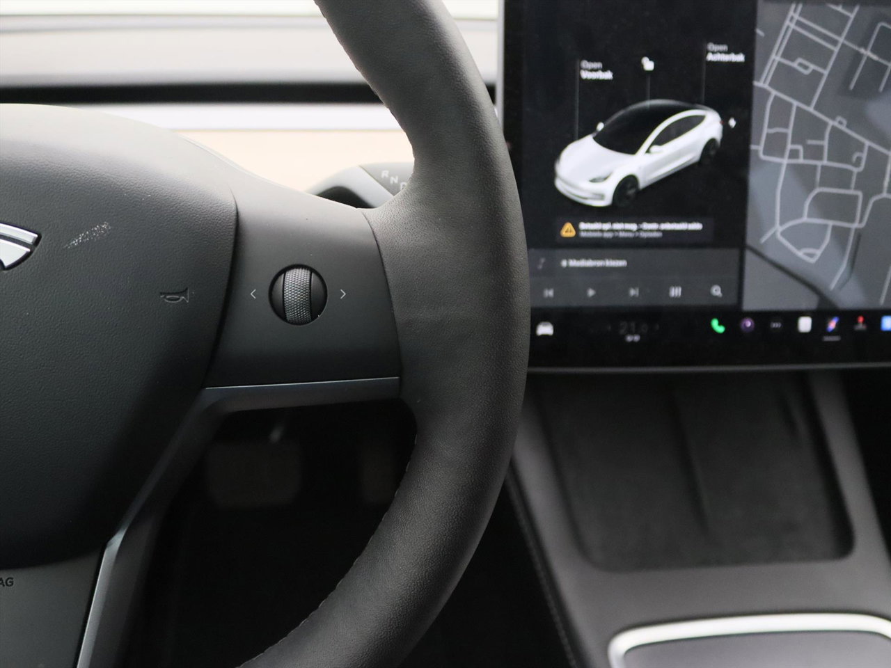 Tesla Model 3 Standard RWD Plus FACELIFT [ LFP-ACCU+WARMTEPOMP+AUTOPILOT+60 kWh+PREMIUM AUDIO ] 21