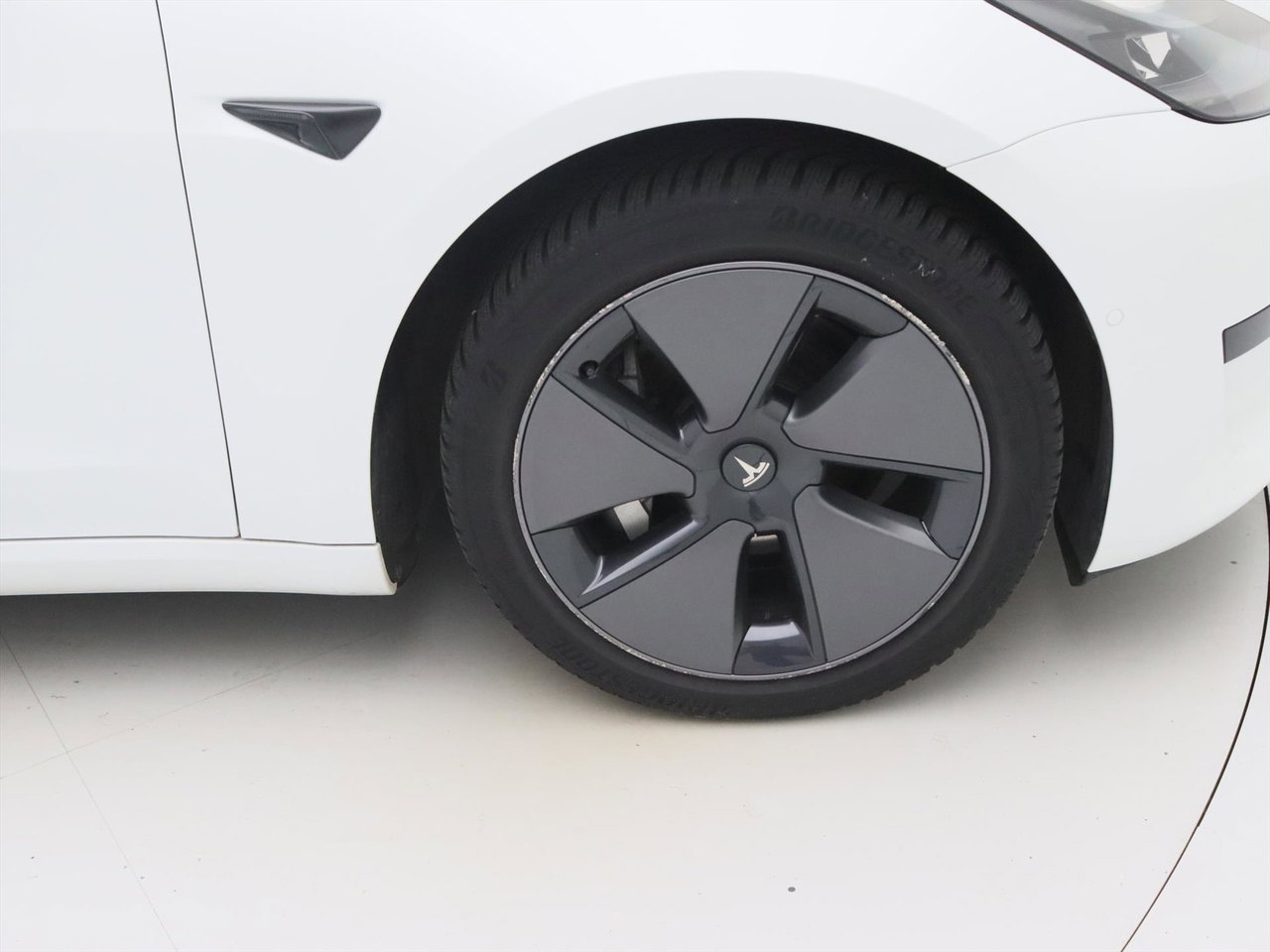 Tesla Model 3 Standard RWD Plus FACELIFT [ LFP-ACCU+WARMTEPOMP+AUTOPILOT+60 kWh+PREMIUM AUDIO ] 10