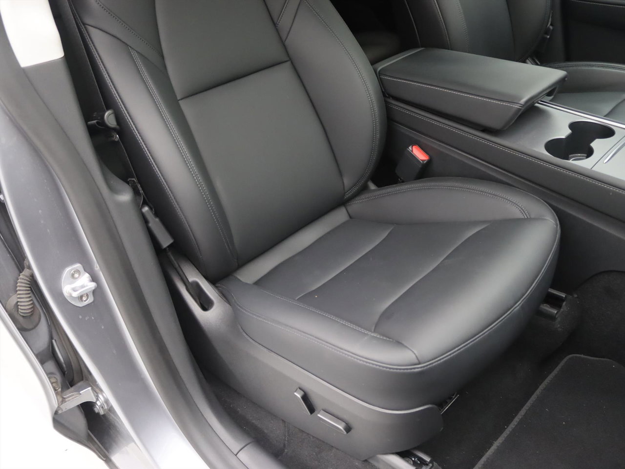Tesla Model Y Long Range AWD 75kWh 351pk 94.3% SoH [ AMD RYZEN+AUTOPILOT+20 INCH+PREMIUM AUDIO ] 20