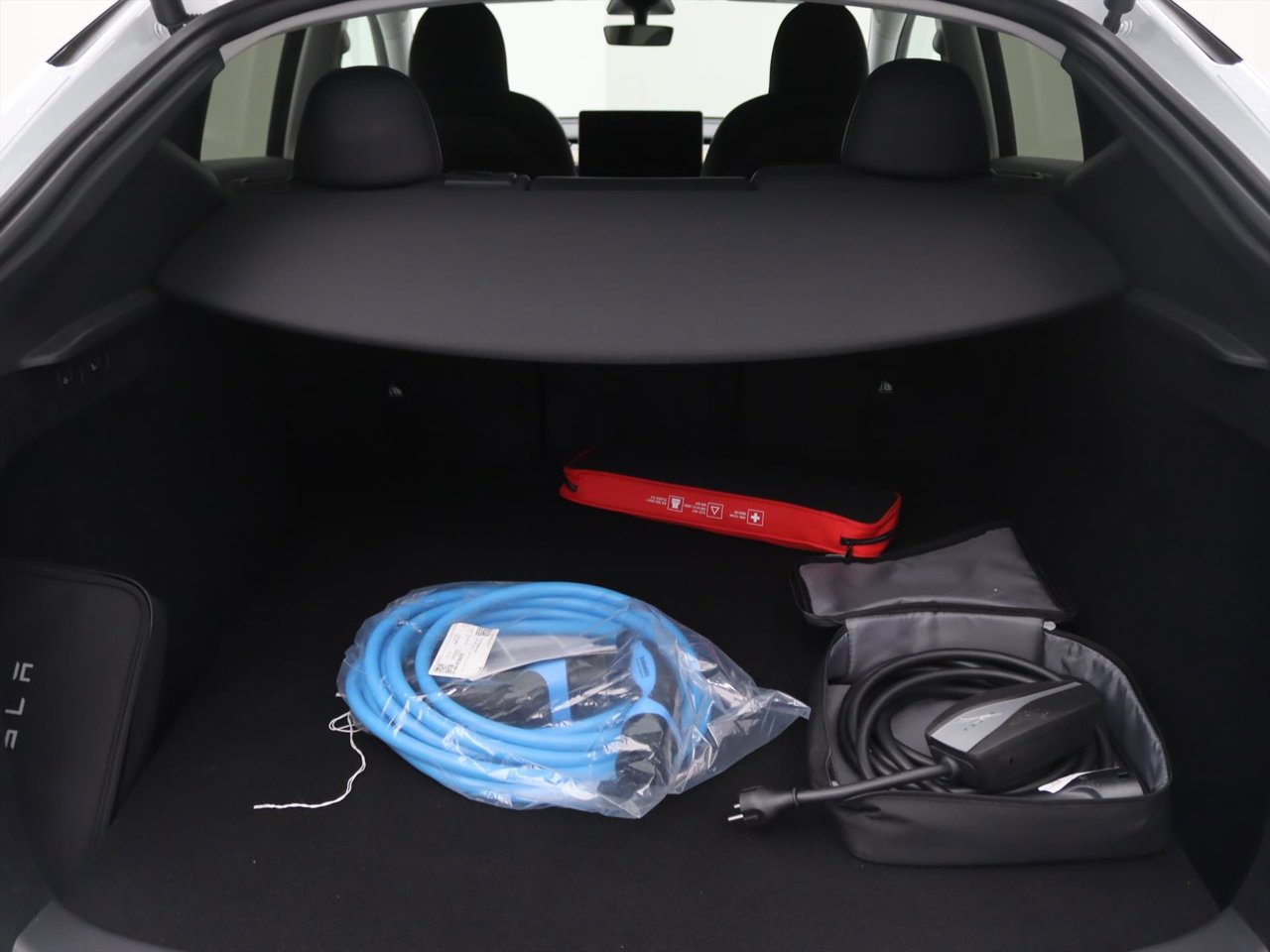 Tesla Model Y Long Range AWD 75kWh 351pk 94.1% SoH [ AMD RYZEN+TREKHAAK+AUTOPILOT+19 INCH+PREMIUM AUDIO ] 11