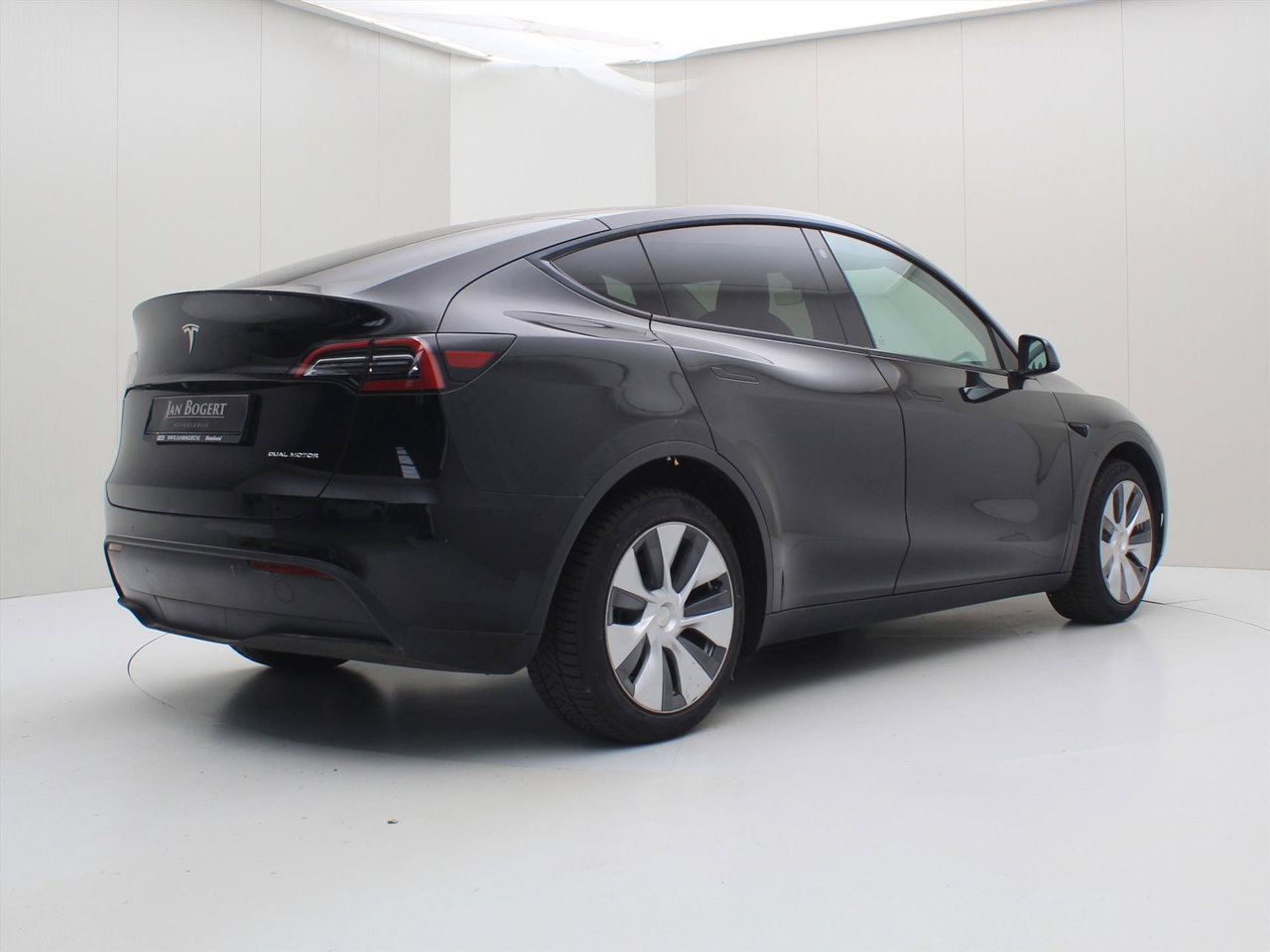 Tesla Model Y Long Range AWD 75kWh 351pk 93.8% SoH [ AUTOPILOT+19 INCH+PREMIUM AUDIO ] 3