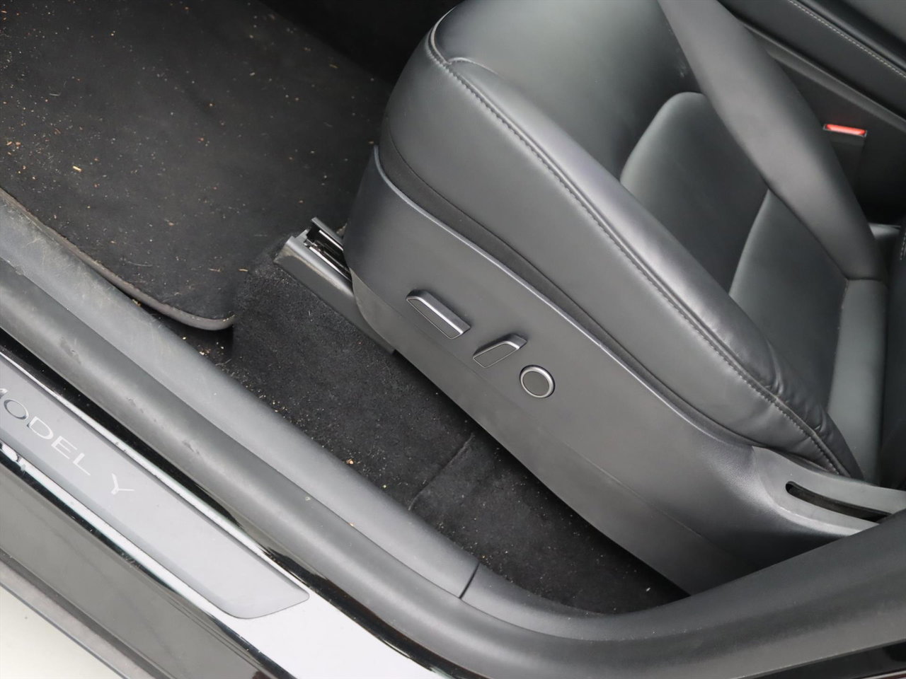 Tesla Model Y Long Range AWD 75kWh 351pk 93.8% SoH [ AUTOPILOT+19 INCH+PREMIUM AUDIO ] 25
