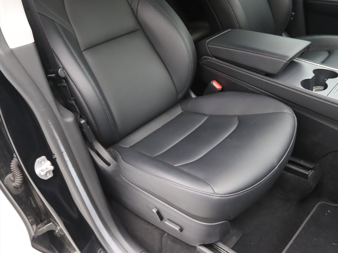 Tesla Model Y Standard RWD Plus [ AMD RYZEN+LFP ACCU+AUTOPILOT+19 INCH+PREMIUM AUDIO ] 15