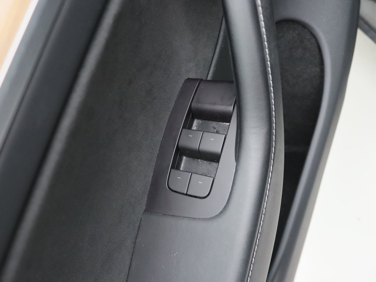 Tesla Model Y Long Range AWD 75kWh 351pk 88.9% SoH [ AMD RYZEN+AUTOPILOT+20 INCH+PREMIUM AUDIO ] 30