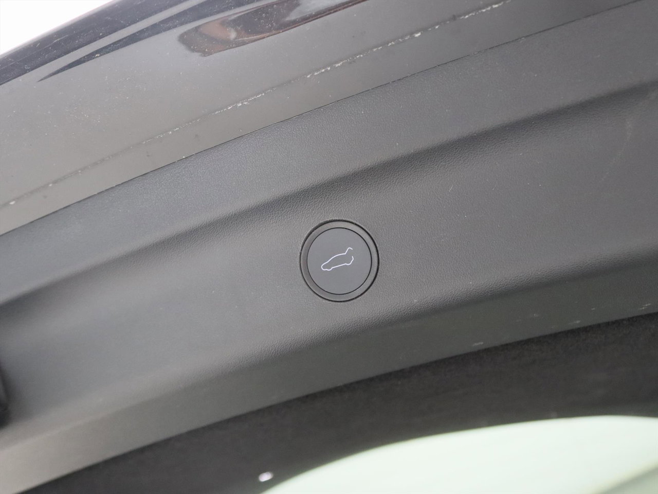 Tesla Model Y Standard RWD Plus 351pk 90.5% SoH [ AMD RYZEN+LFP ACCU+AUTOPILOT+19 INCH+PREMIUM AUDIO ] 25