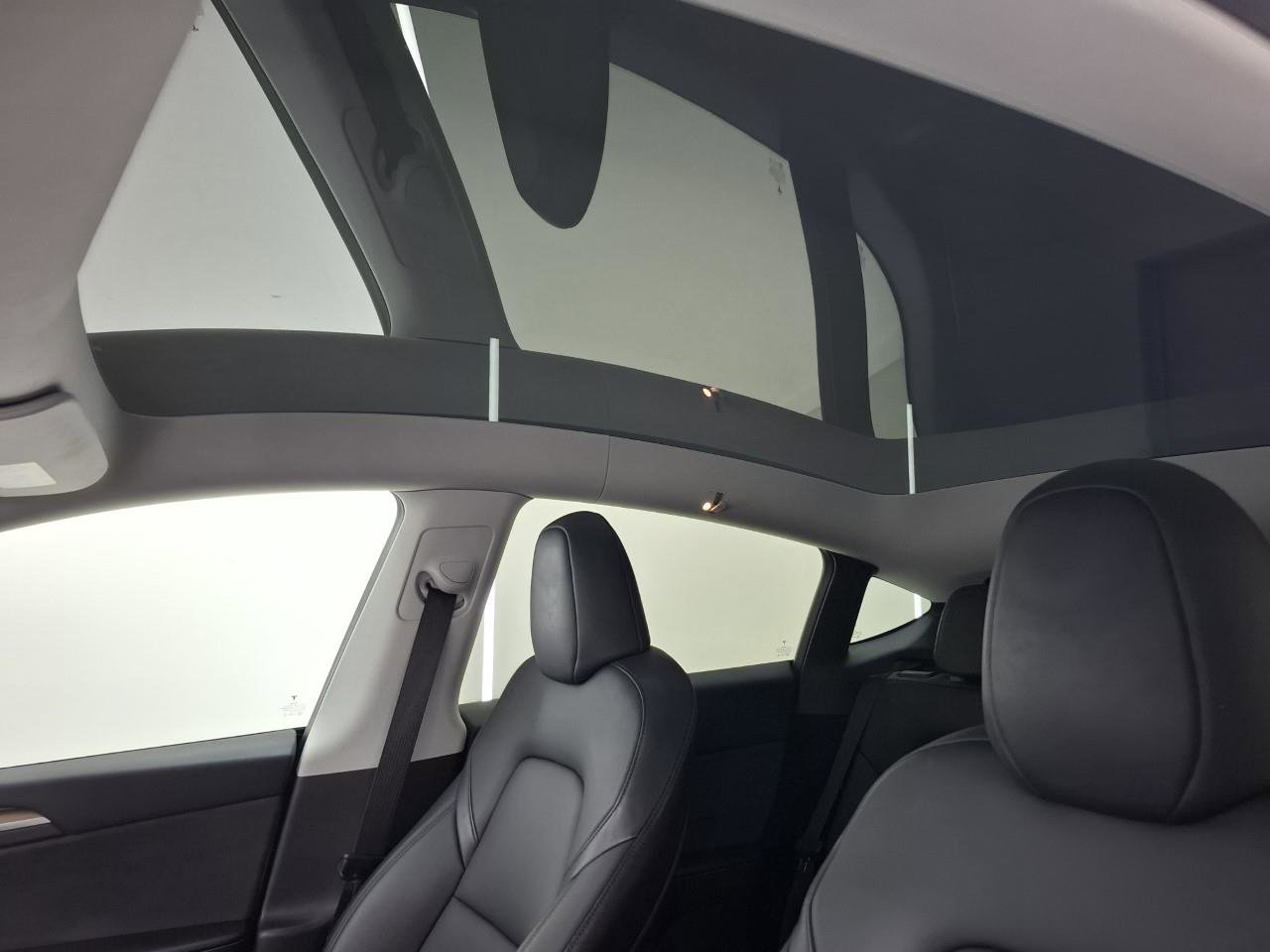 Tesla Model Y Long Range AWD 351pk AMD RYZEN 91.9% SoH [ TREKHAAK+ AUTOPILOT+20 INCH+PREMIUM AUDIO ] 17