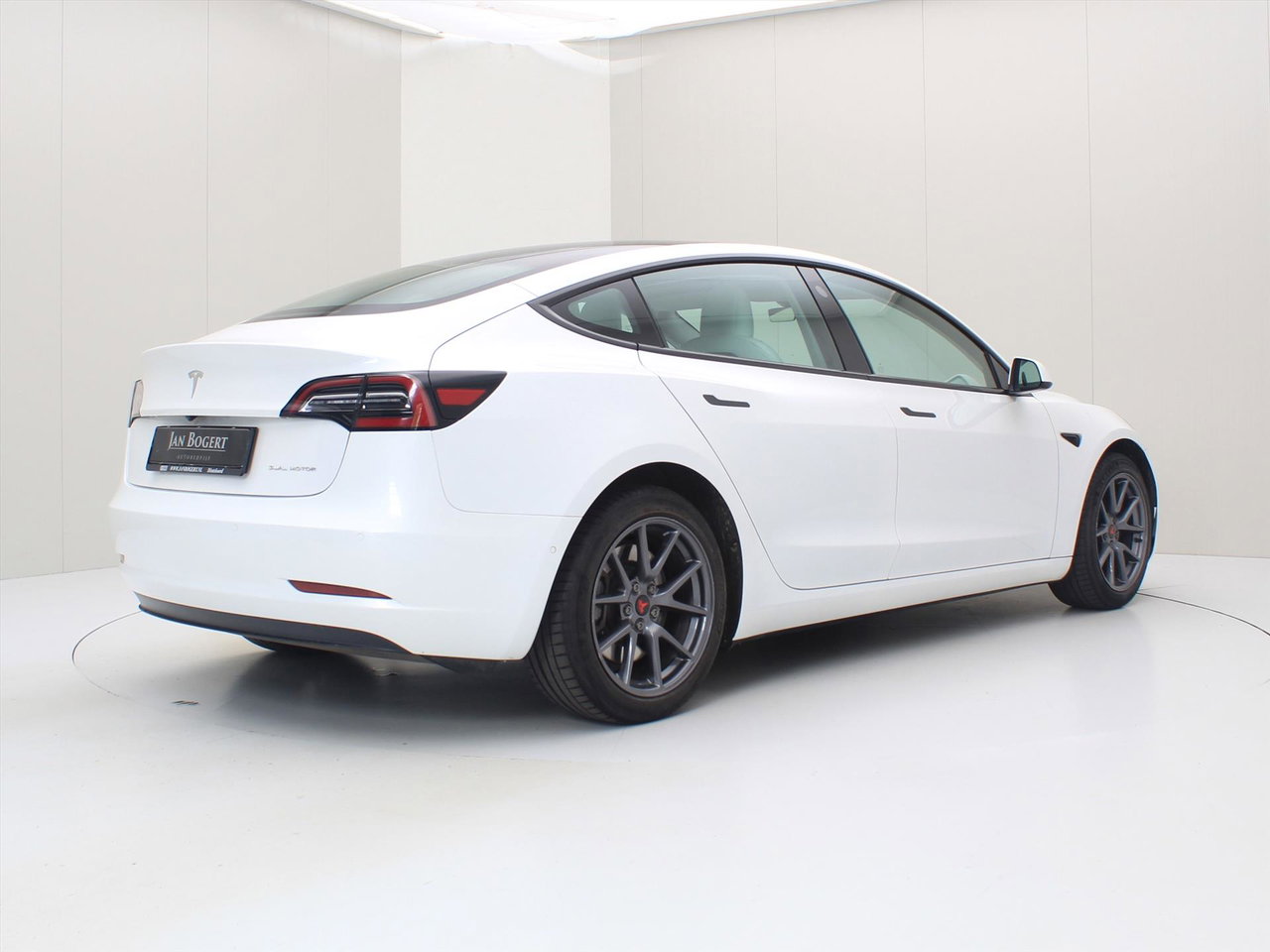 Tesla Model 3 Long-Range AWD 351pk 75 kWh UPGRADE [ WIT LEDER+RYZEN AMD+WARMTEPOMP+AUTOPILOT ] 2
