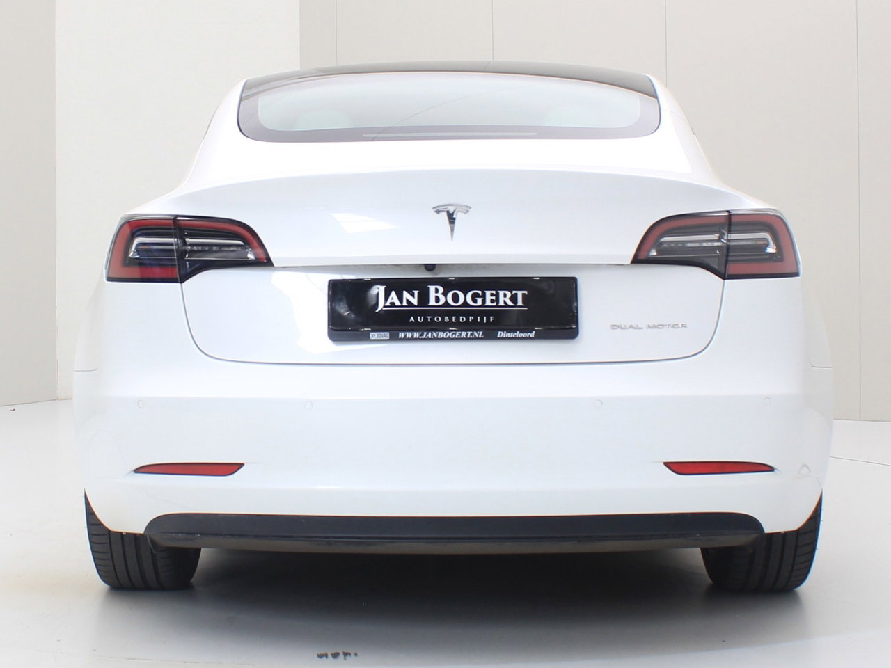 Tesla Model 3 Long-Range AWD 351pk 75 kWh UPGRADE [ WIT LEDER+RYZEN AMD+WARMTEPOMP+AUTOPILOT ] 6