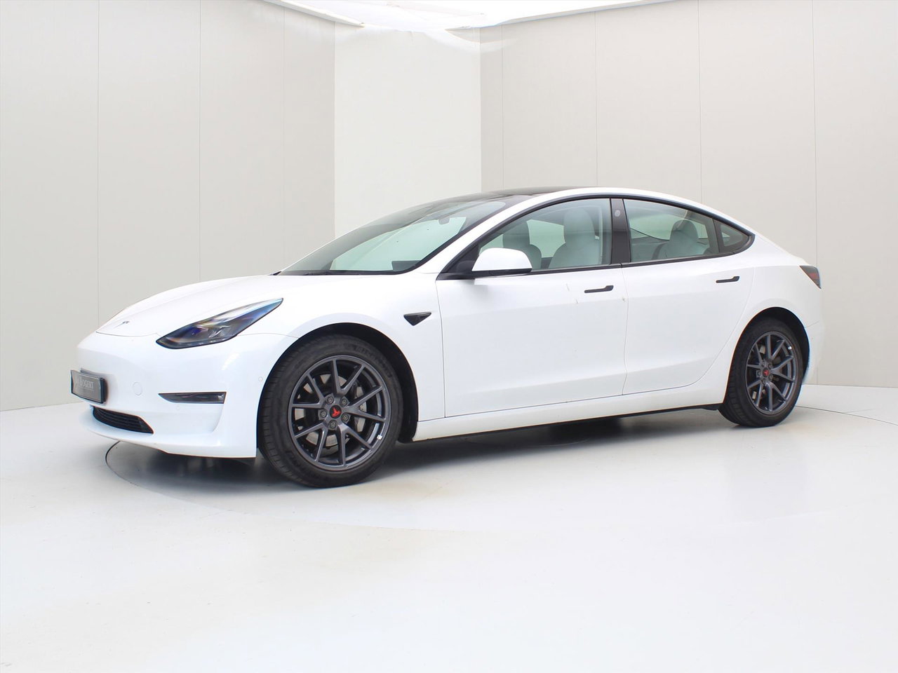 Tesla Model 3 Long-Range AWD 351pk 75 kWh UPGRADE [ WIT LEDER+RYZEN AMD+WARMTEPOMP+AUTOPILOT ] 7