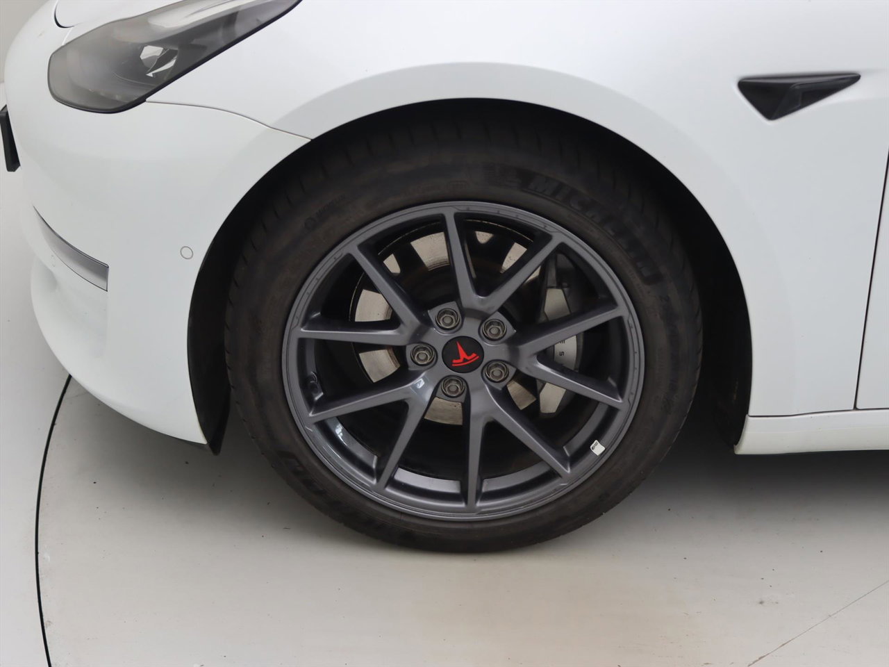 Tesla Model 3 Long-Range AWD 351pk 75 kWh UPGRADE [ WIT LEDER+RYZEN AMD+WARMTEPOMP+AUTOPILOT ] 21