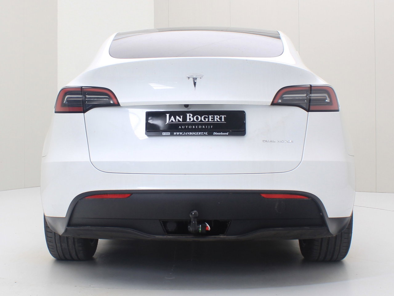 Tesla Model Y Long-Range AWD 351pk 75 kWh [ AMD RYZEN+AUTOPILOT+19 INCH+533KM WLTP+PREMIUM AUDIO ] 6