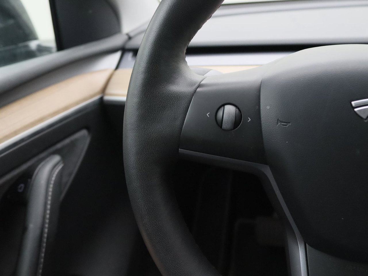 Tesla Model Y Long Range AWD 75kWh 351pk 90.7% SoH [ TREKHAAK+AUTOPILOT+19 INCH+PREMIUM AUDIO ] 27