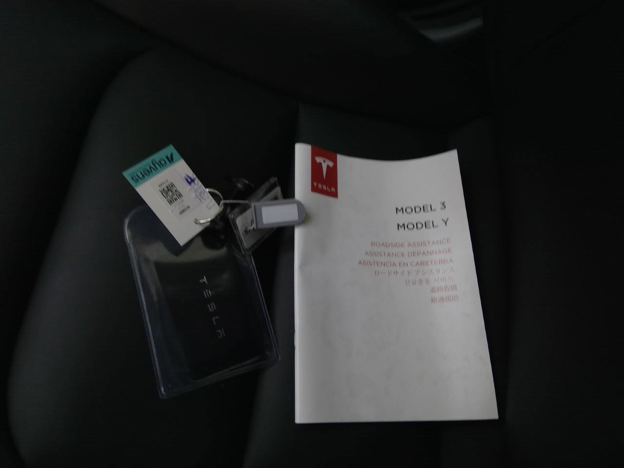 Tesla Model Y Long Range AWD 75kWh 351pk 91.2% SoH [ AUTOPILOT+20 INCH+PREMIUM AUDIO ] 17
