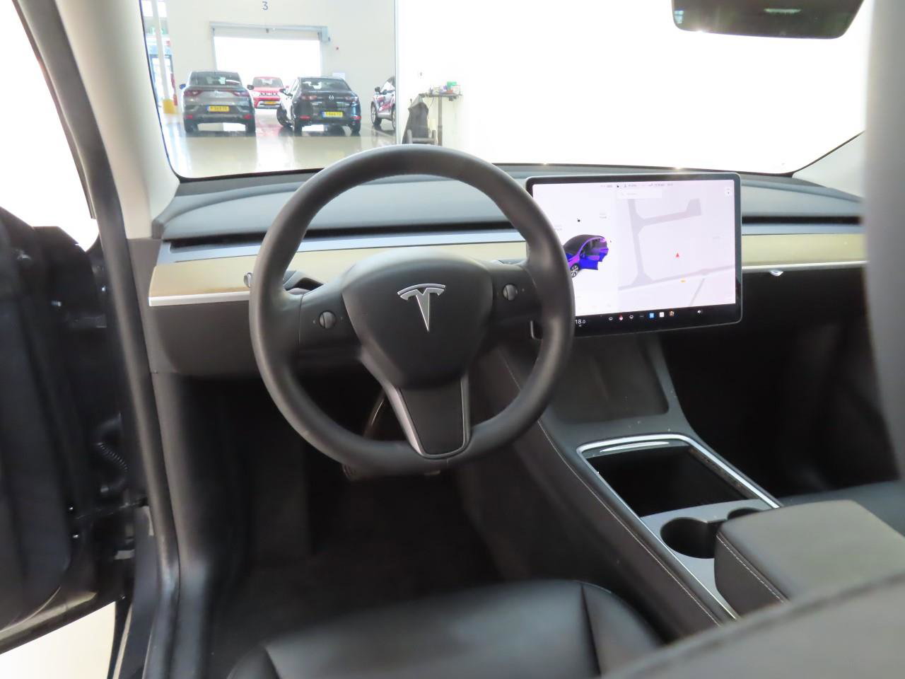 Tesla Model Y Long Range AWD 75kWh 351pk 92.6% SoH [ TREKHAAK+AUTOPILOT+19 INCH+PREMIUM AUDIO ] 6