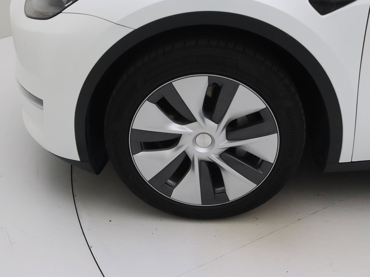 Tesla Model Y Long Range AWD 75kWh 351pk 95.2% SoH AMD RYZEN [ AUTOPILOT+19 INCH+PREMIUM AUDIO ] 22
