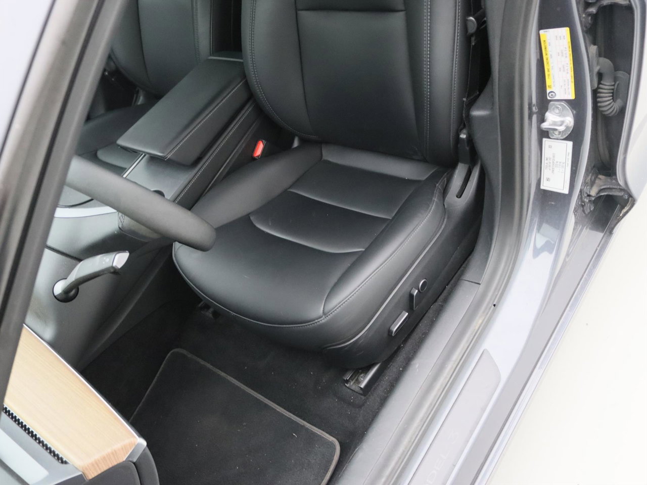 Tesla Model 3 Long-Range AWD 351pk 75 kWh UPGRADE [ RYZEN AMD+WARMTEPOMP+AUTOPILOT ] 25