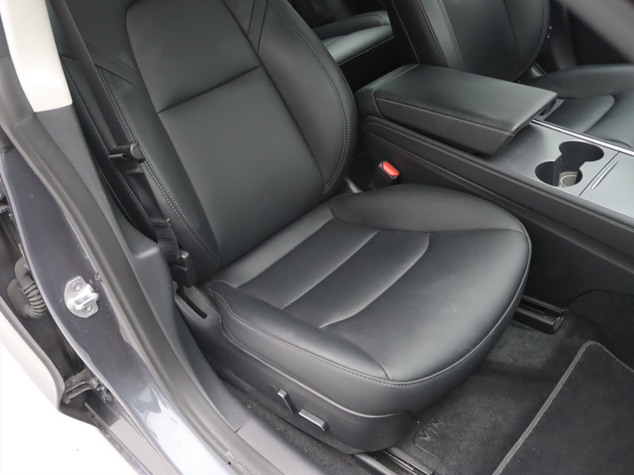 Tesla Model 3 Long-Range AWD 351pk 75 kWh UPGRADE [ RYZEN AMD+WARMTEPOMP+AUTOPILOT ] 19