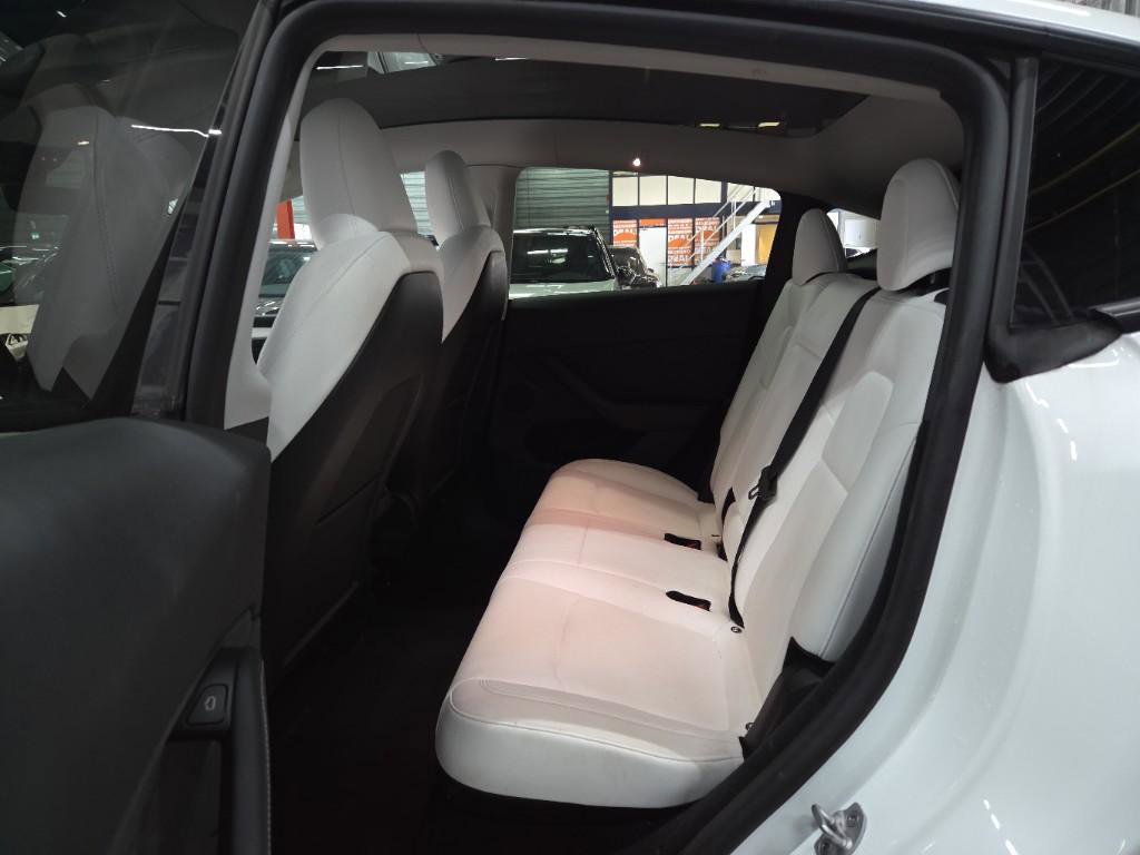 Tesla Model Y Long Range RWD [ HW4+WIT LEDER+AUTOPILOT+19 INCH+600KM WLTP ] 16