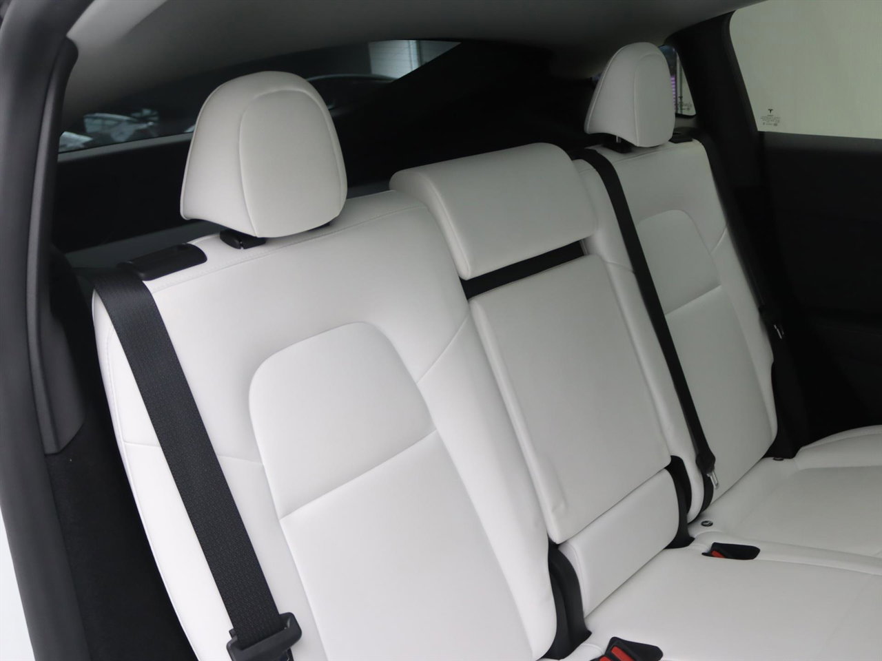 Tesla Model Y Performance 534pk AWD 90.9% SoH [ TREKHAAK+FSD+WIT LEDER+21 INCH+WARMTEPOMP+RYZEN ] 14