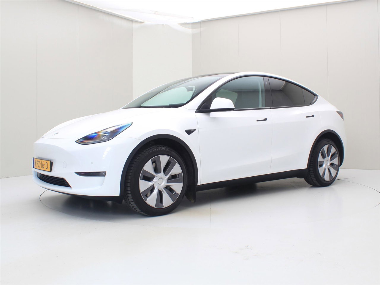 Tesla Model Y Long Range AWD 75kWh 351pk AMD RYZEN [ TREKHAAK+AUTOPILOT+19 INCH+PREMIUM AUDIO ] 7