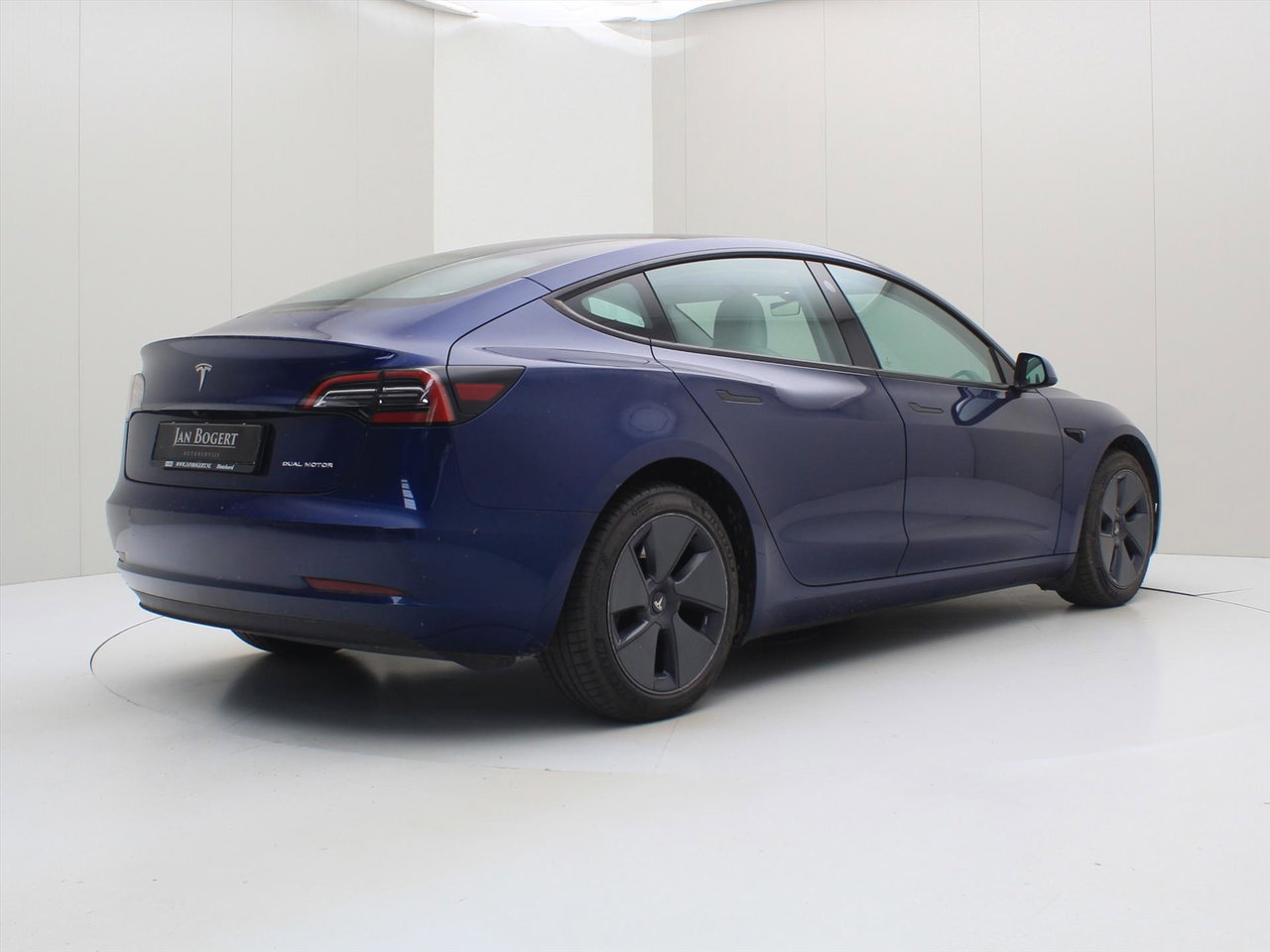 Tesla Model 3 Long-Range AWD 351pk 75 kWh 93.1% SoH UPGRADE [ WIT LEDER+AMD RYZEN+WARMTEPOMP+AUTOPILOT ] 3