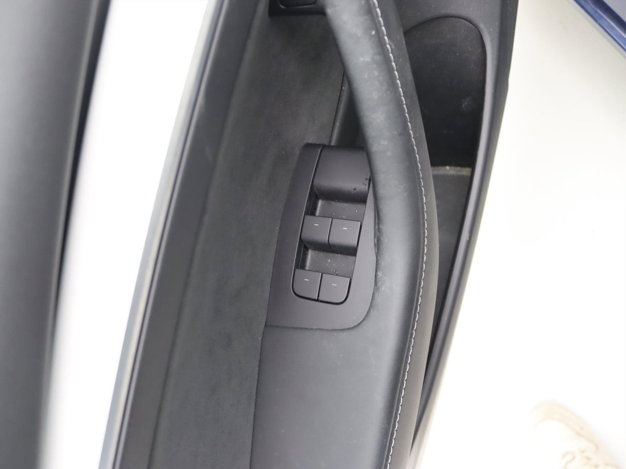 Tesla Model 3 Long-Range AWD 351pk 75 kWh 93.1% SoH UPGRADE [ WIT LEDER+AMD RYZEN+WARMTEPOMP+AUTOPILOT ] 24
