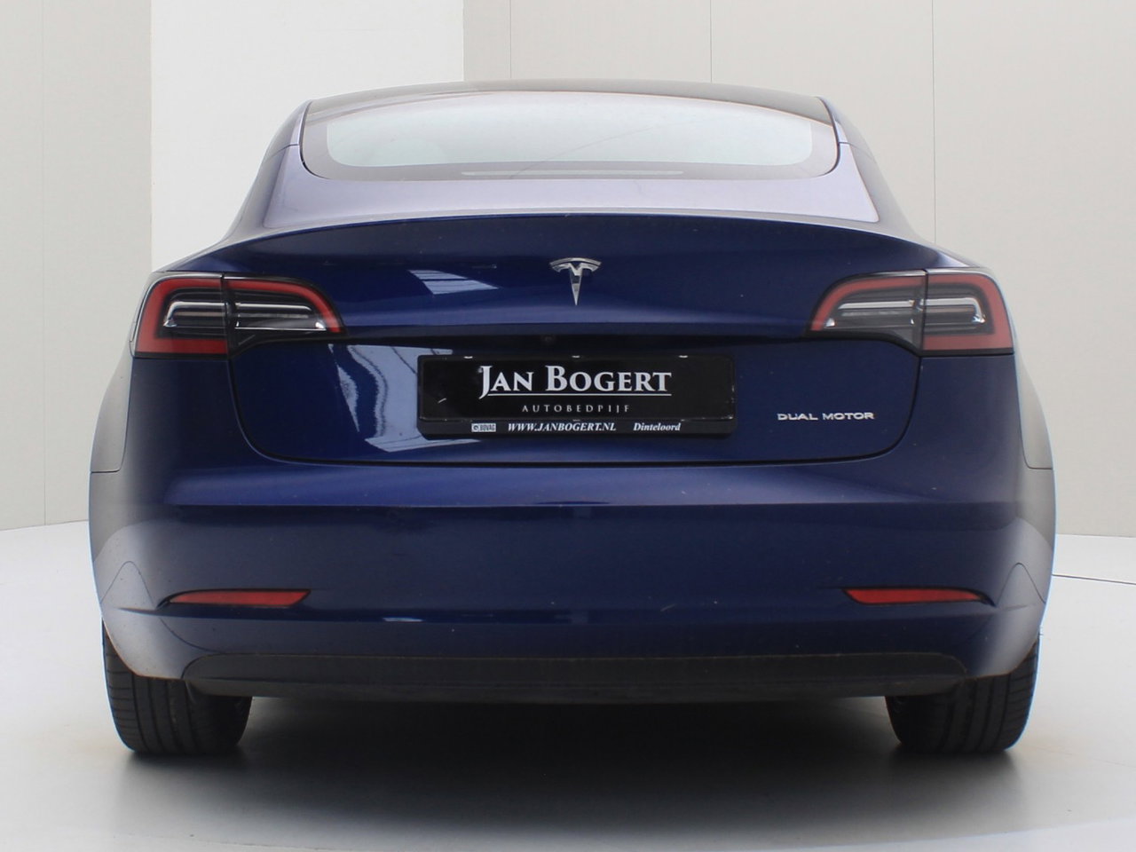 Tesla Model 3 Long-Range AWD 351pk 75 kWh 93.1% SoH UPGRADE [ WIT LEDER+AMD RYZEN+WARMTEPOMP+AUTOPILOT ] 7