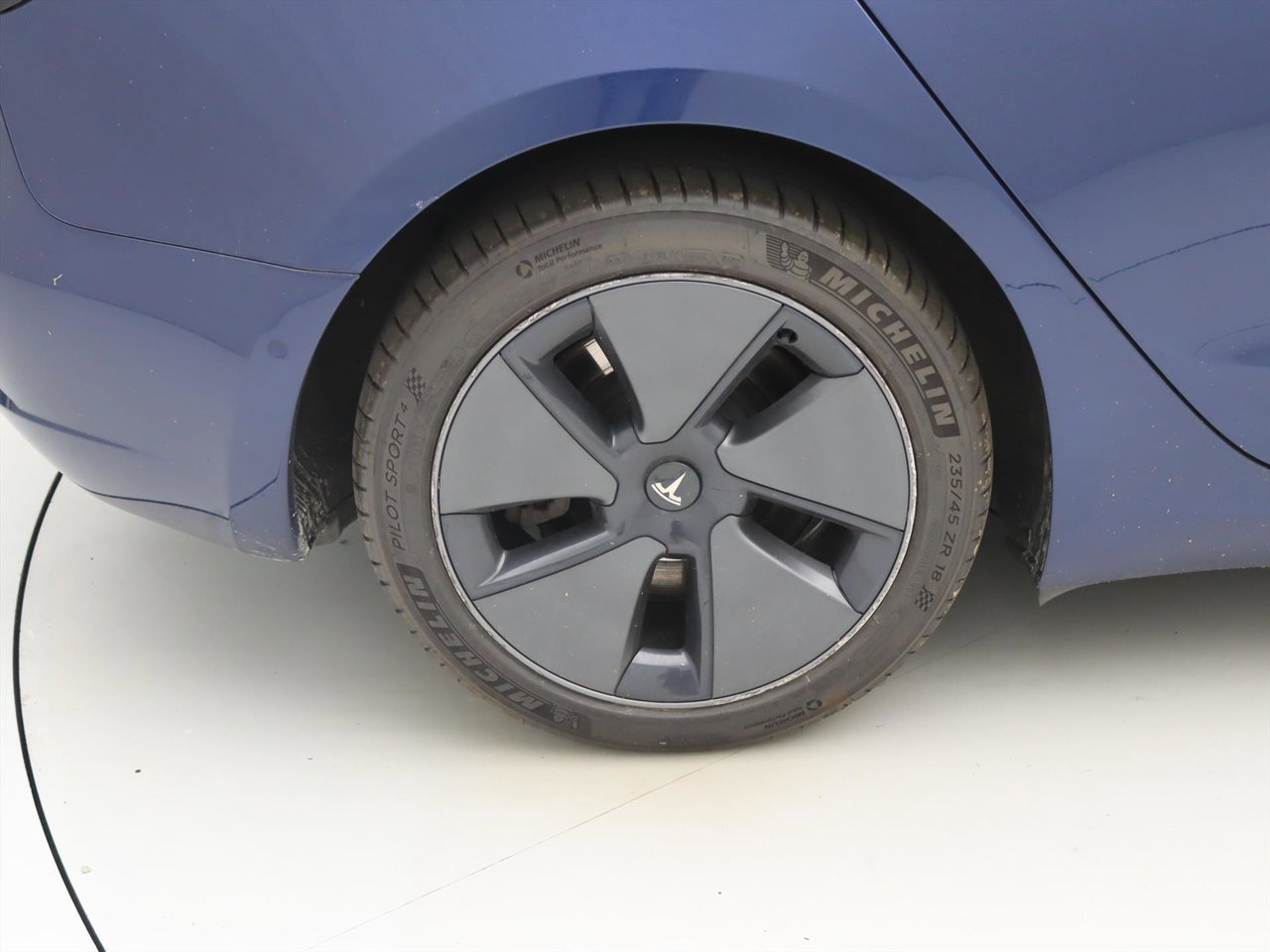 Tesla Model 3 Long-Range AWD 351pk 75 kWh 93.1% SoH UPGRADE [ WIT LEDER+AMD RYZEN+WARMTEPOMP+AUTOPILOT ] 12